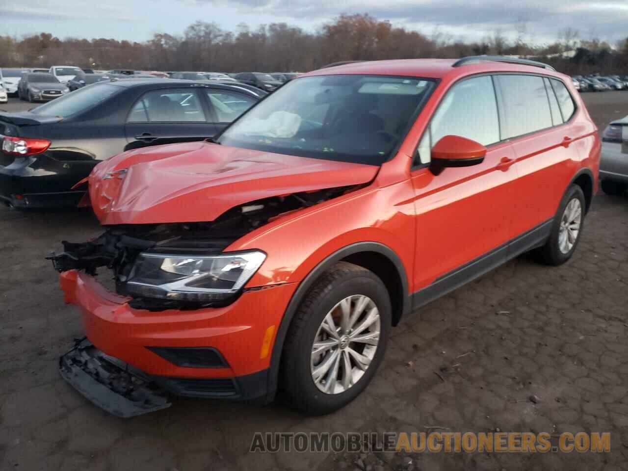 3VV0B7AX0JM042733 VOLKSWAGEN TIGUAN 2018