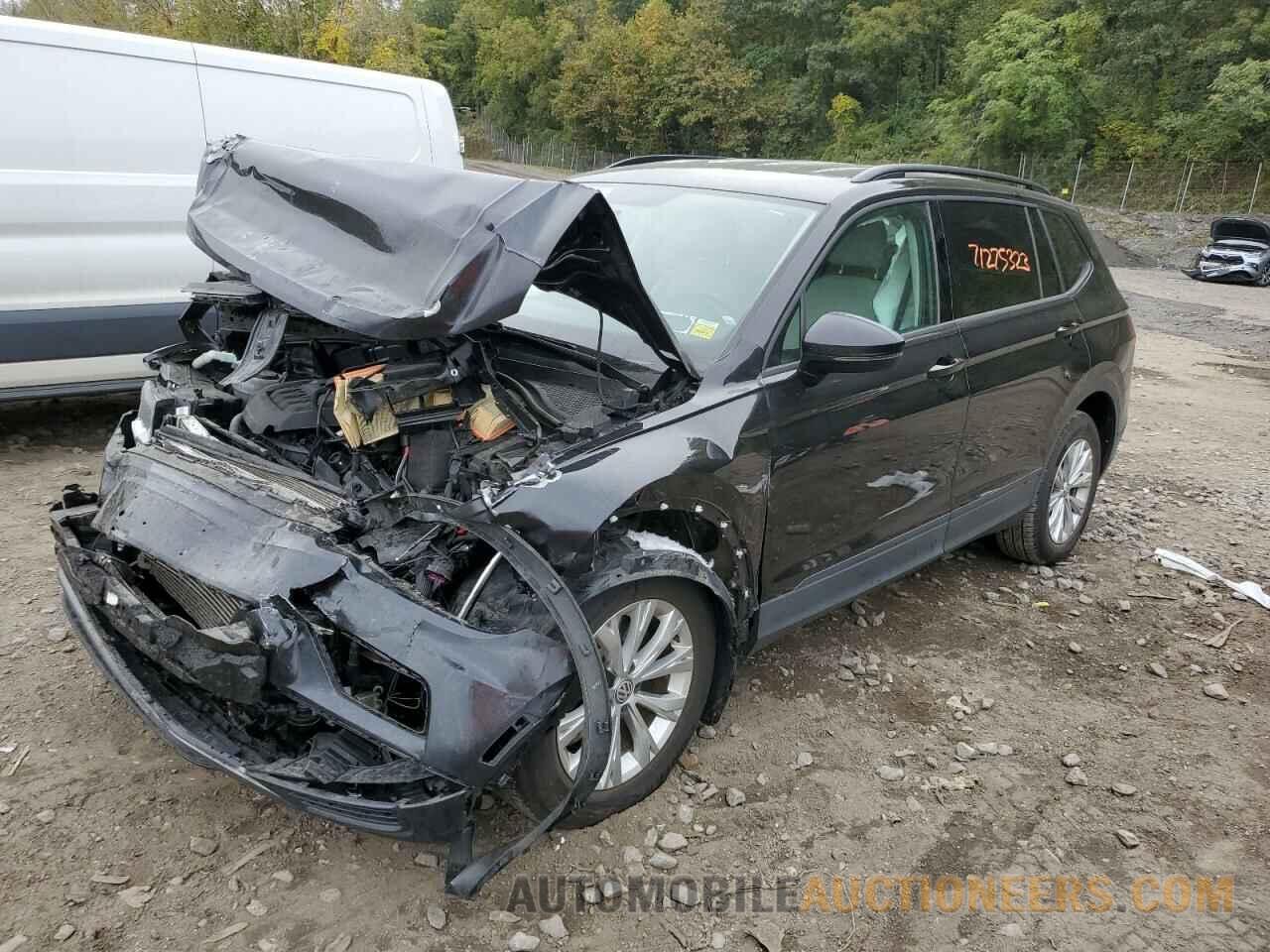 3VV0B7AX2JM055533 VOLKSWAGEN TIGUAN 2018