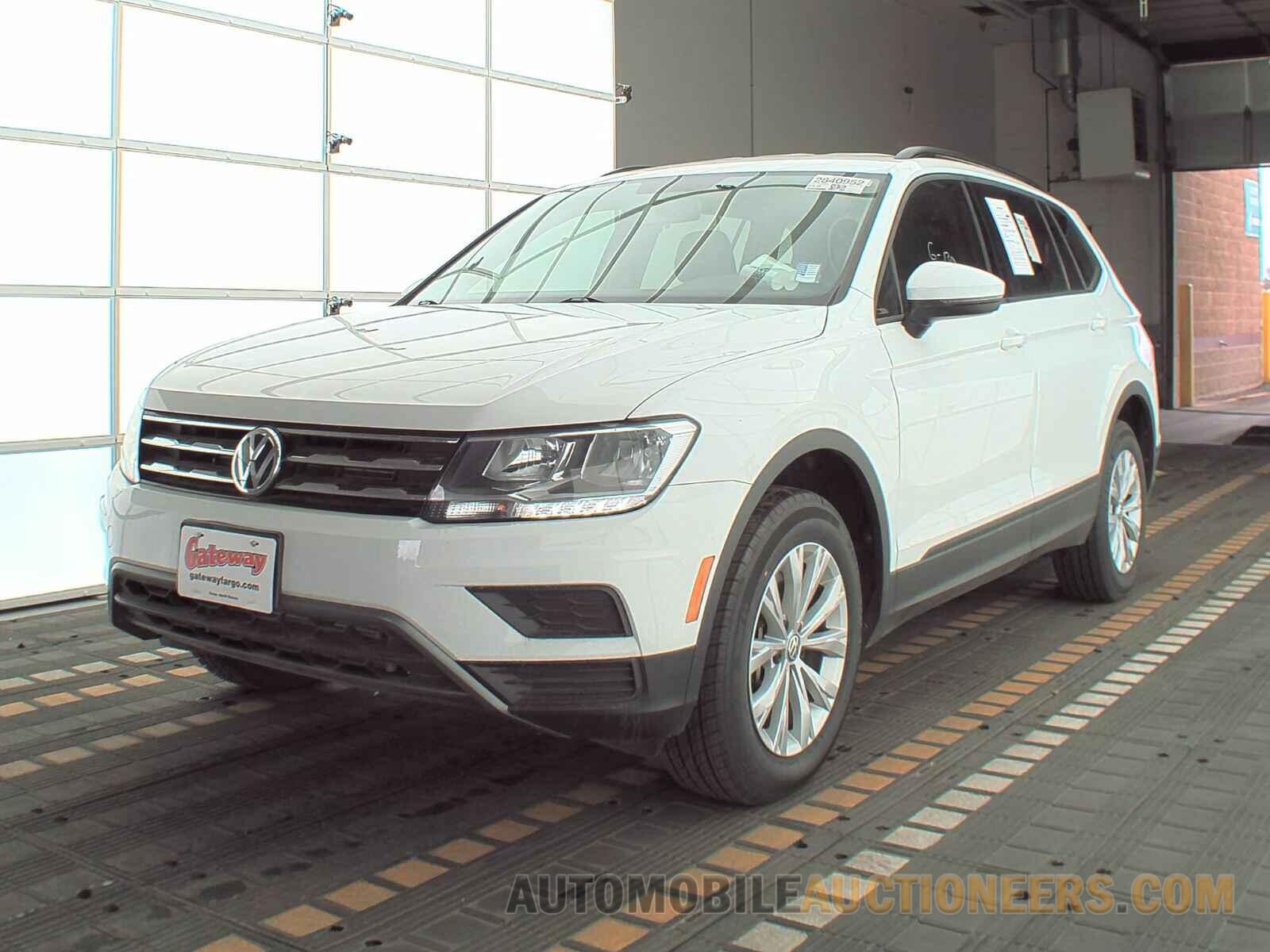 3VV0B7AX3LM004366 Volkswagen Tiguan 2020