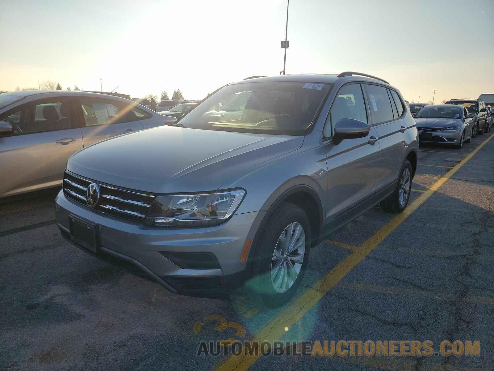 3VV0B7AX8LM098681 Volkswagen Tiguan 2020