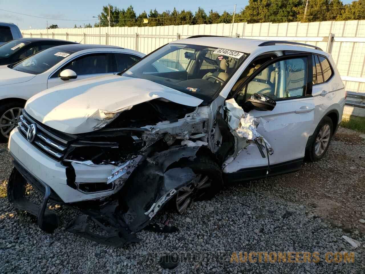 3VV1B7AX0JM011230 VOLKSWAGEN TIGUAN 2018