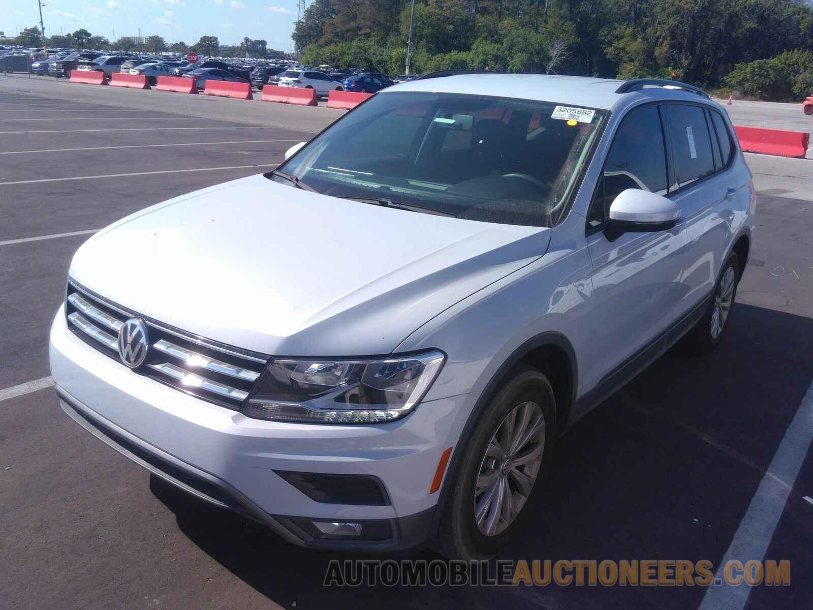 3VV1B7AX1JM017862 Volkswagen Tiguan 2018