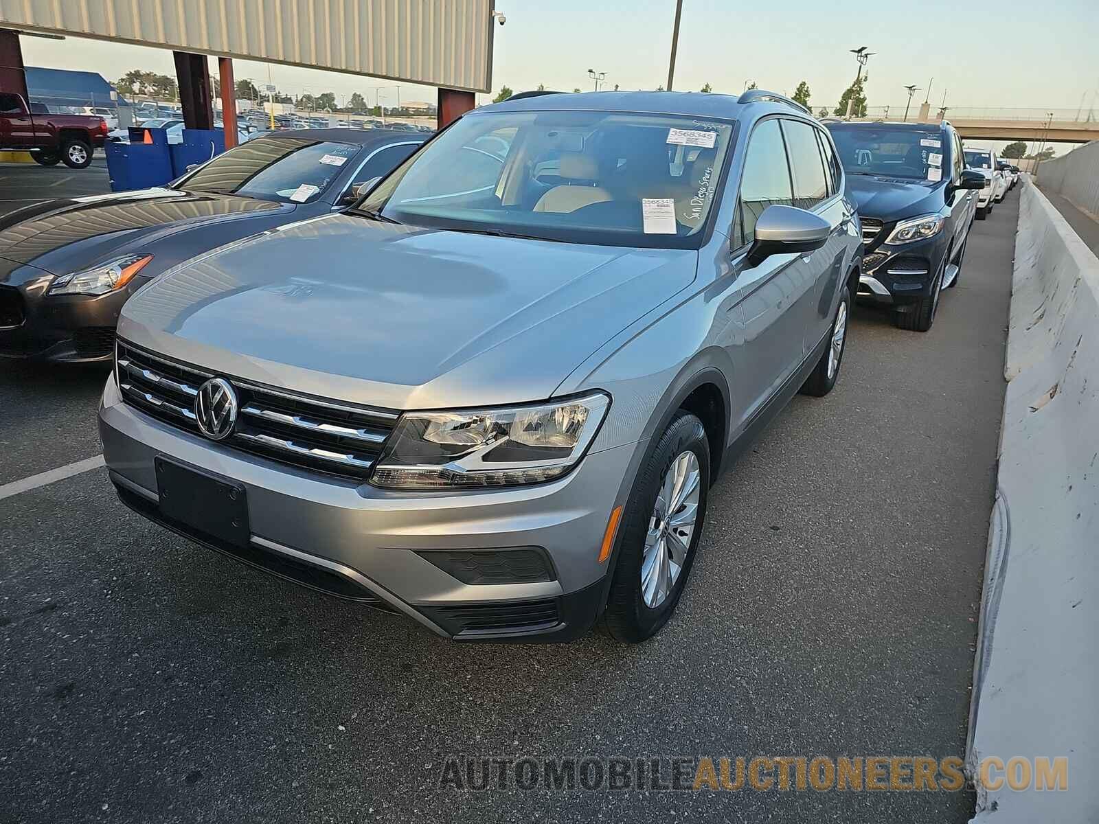 3VV1B7AX1KM185440 Volkswagen Tiguan 2019