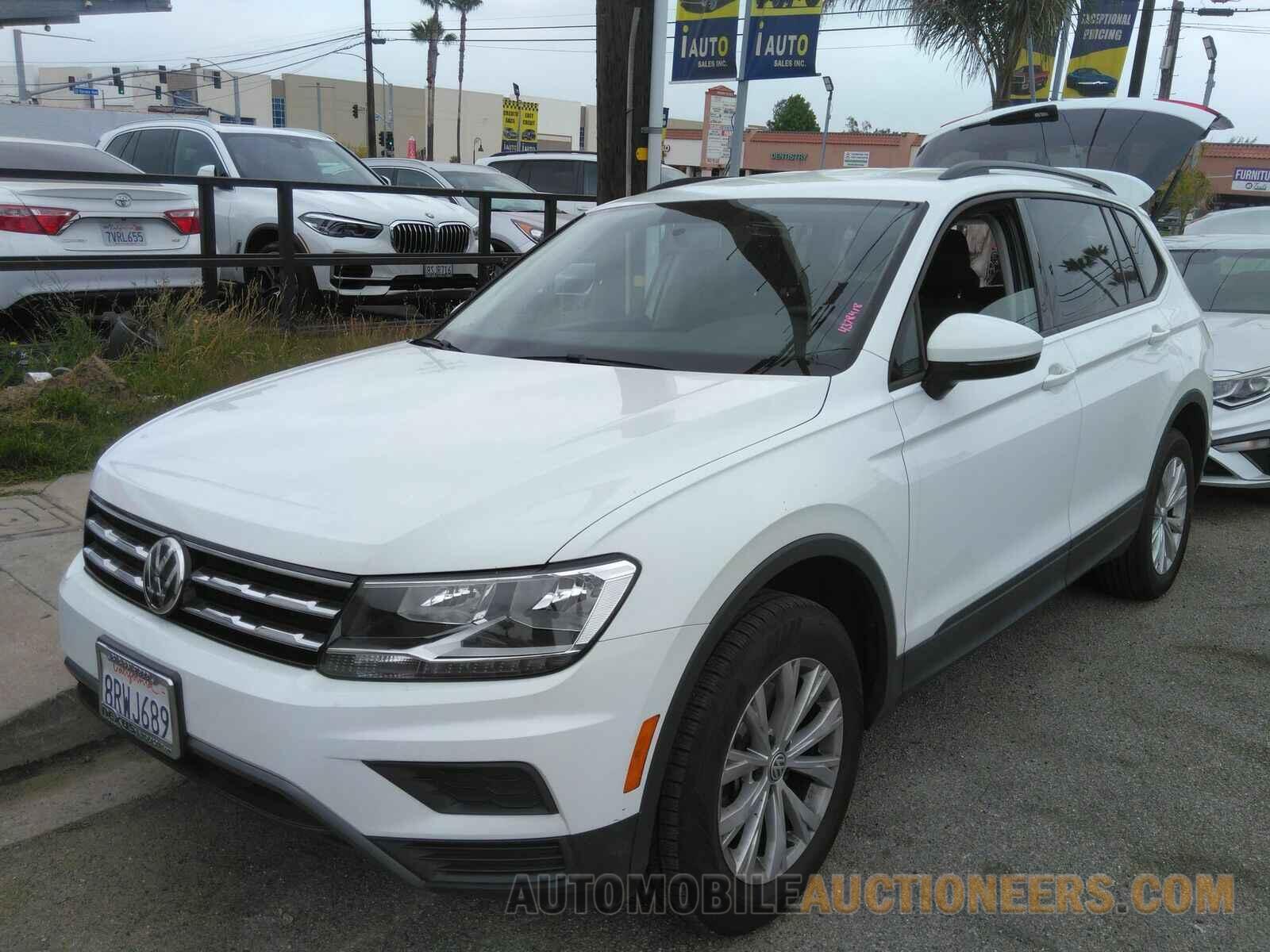 3VV1B7AX1LM143139 Volkswagen Tiguan 2020