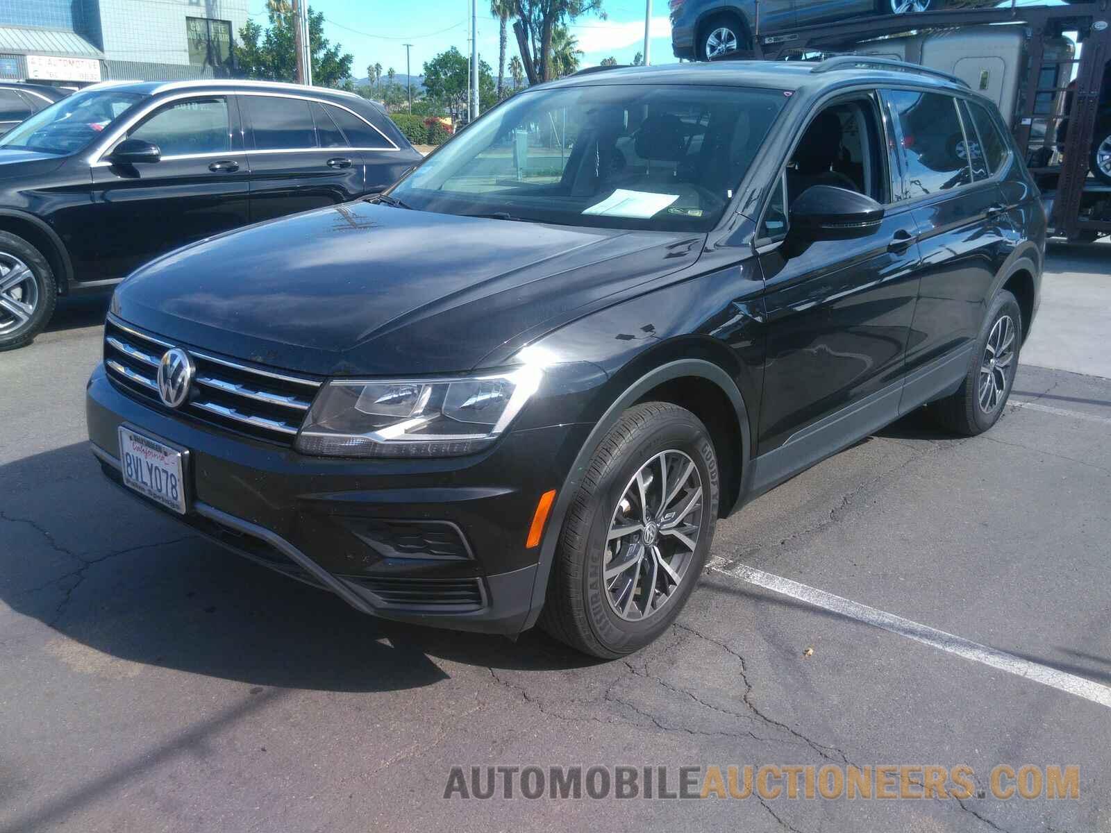 3VV1B7AX1MM003173 Volkswagen Tiguan 2021