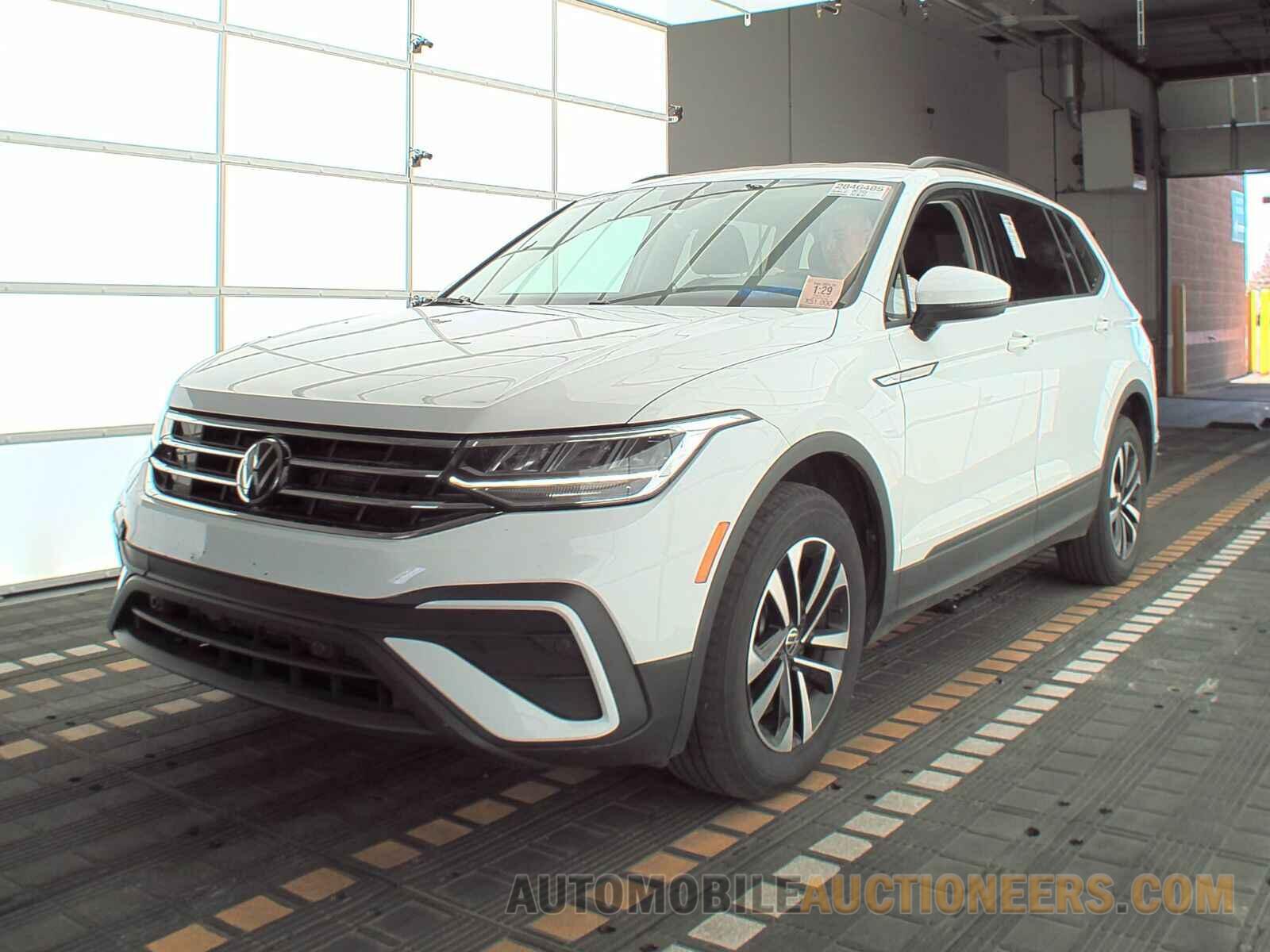 3VV1B7AX1NM013347 Volkswagen Tiguan 2022