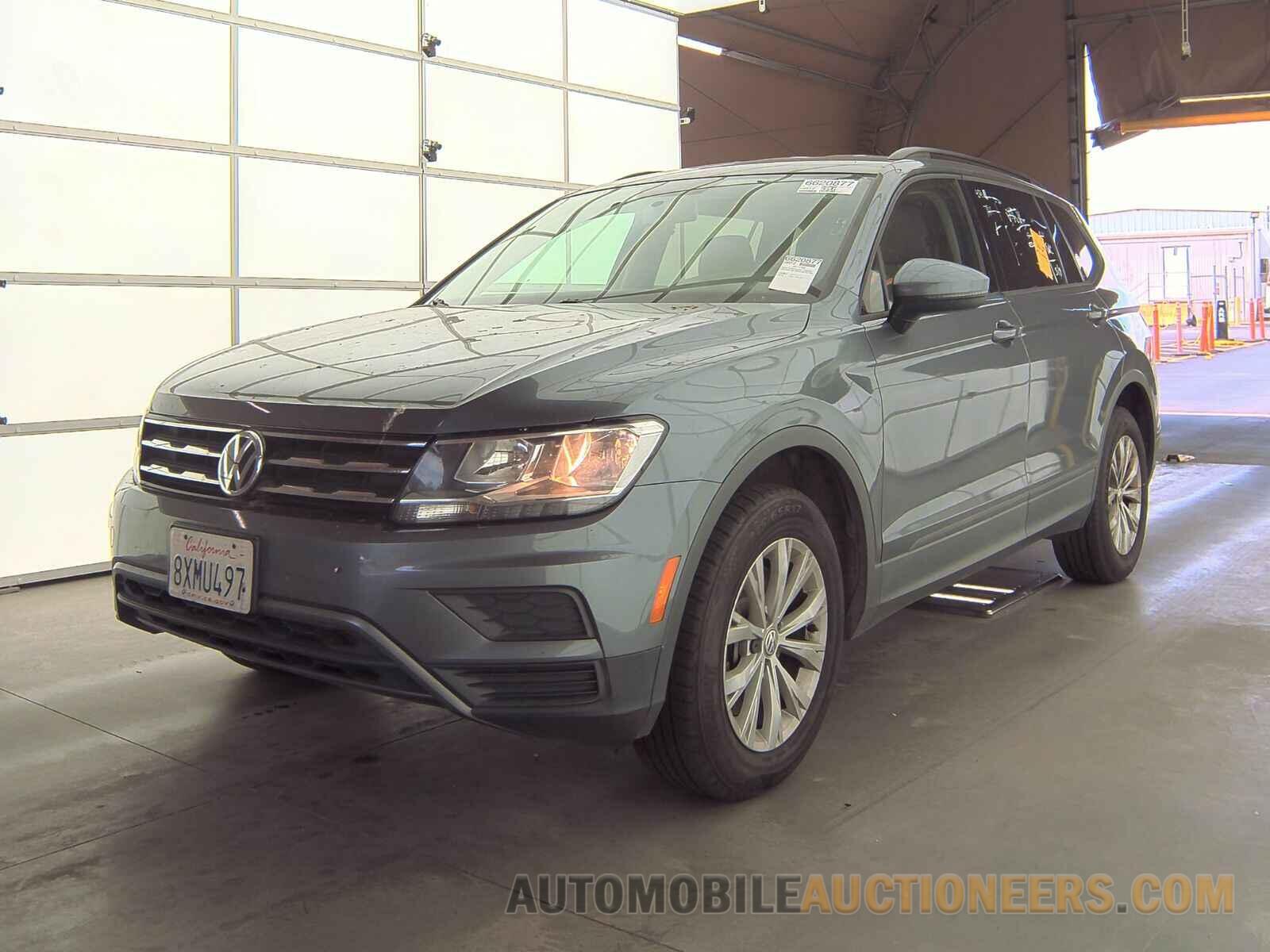 3VV1B7AX2LM072730 Volkswagen Tiguan 2020