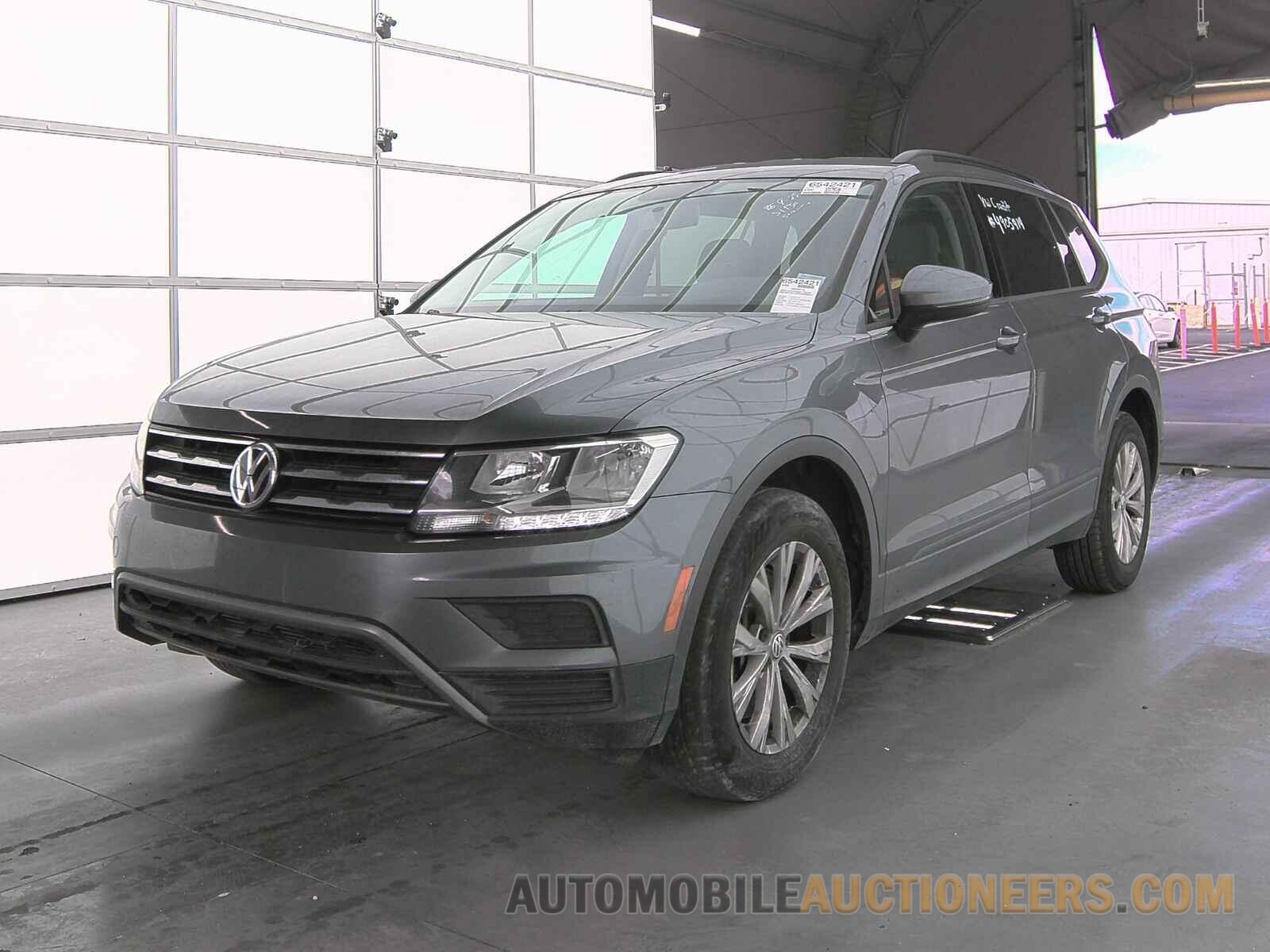 3VV1B7AX6LM038001 Volkswagen Tiguan 2020