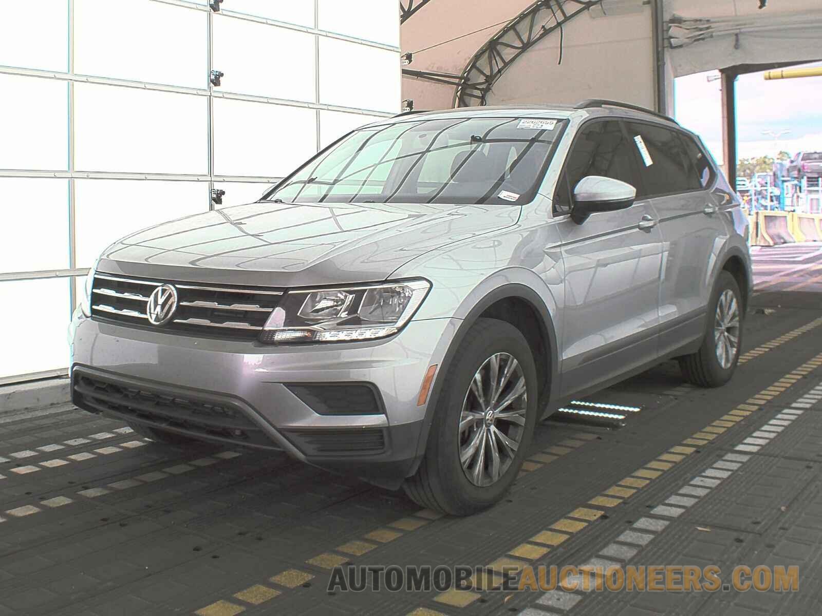 3VV1B7AX6LM100688 Volkswagen Tiguan 2020