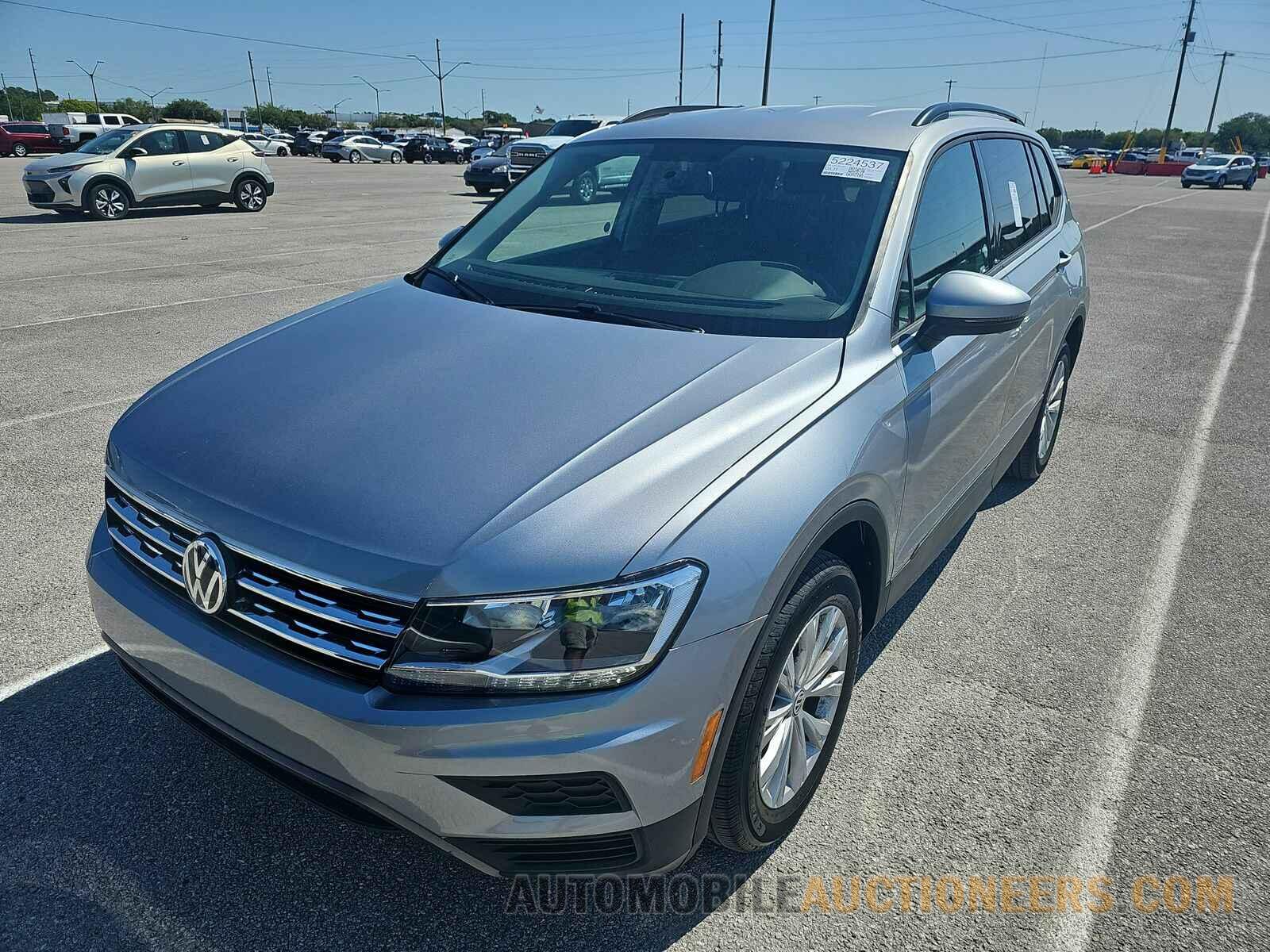 3VV1B7AX6LM176752 Volkswagen Tiguan 2020