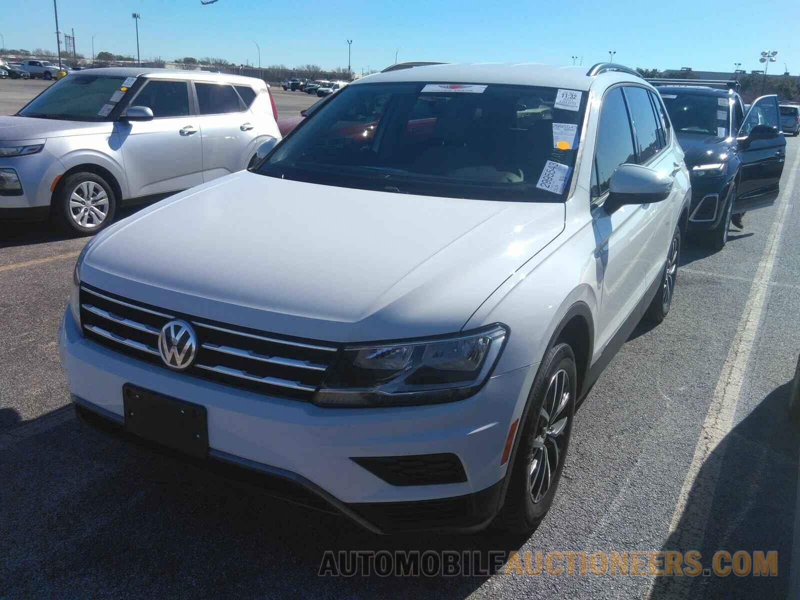 3VV1B7AX6MM006697 Volkswagen Tiguan 2021