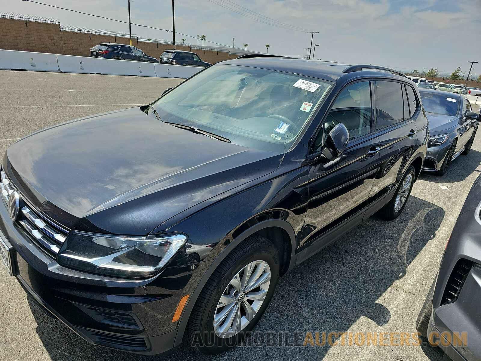 3VV1B7AX8LM103575 Volkswagen Tiguan 2020