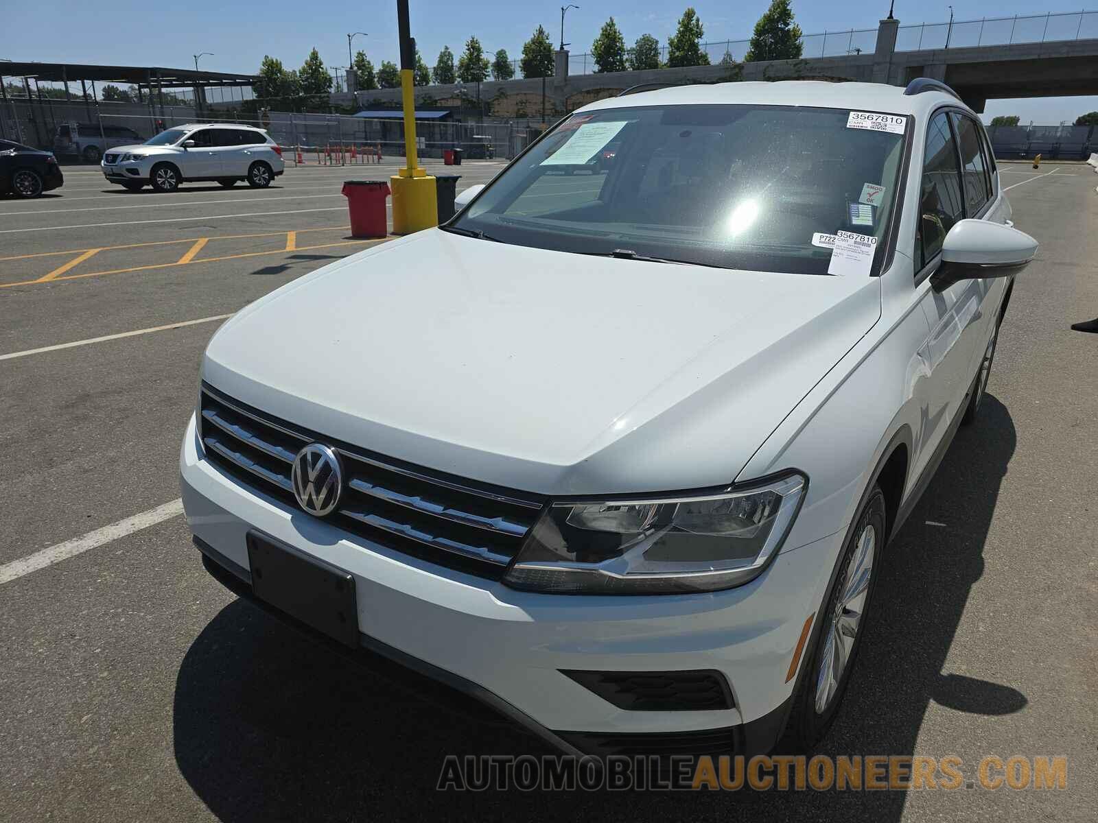 3VV1B7AX8LM137340 Volkswagen Tiguan 2020