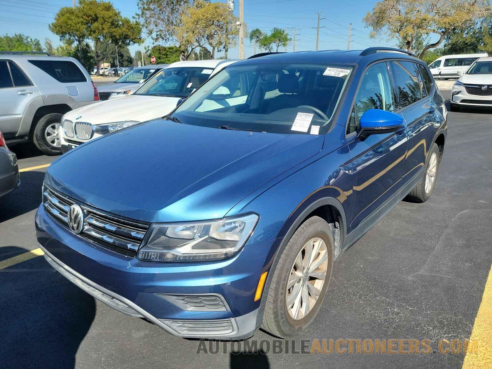 3VV1B7AX9KM070889 Volkswagen Tiguan 2019