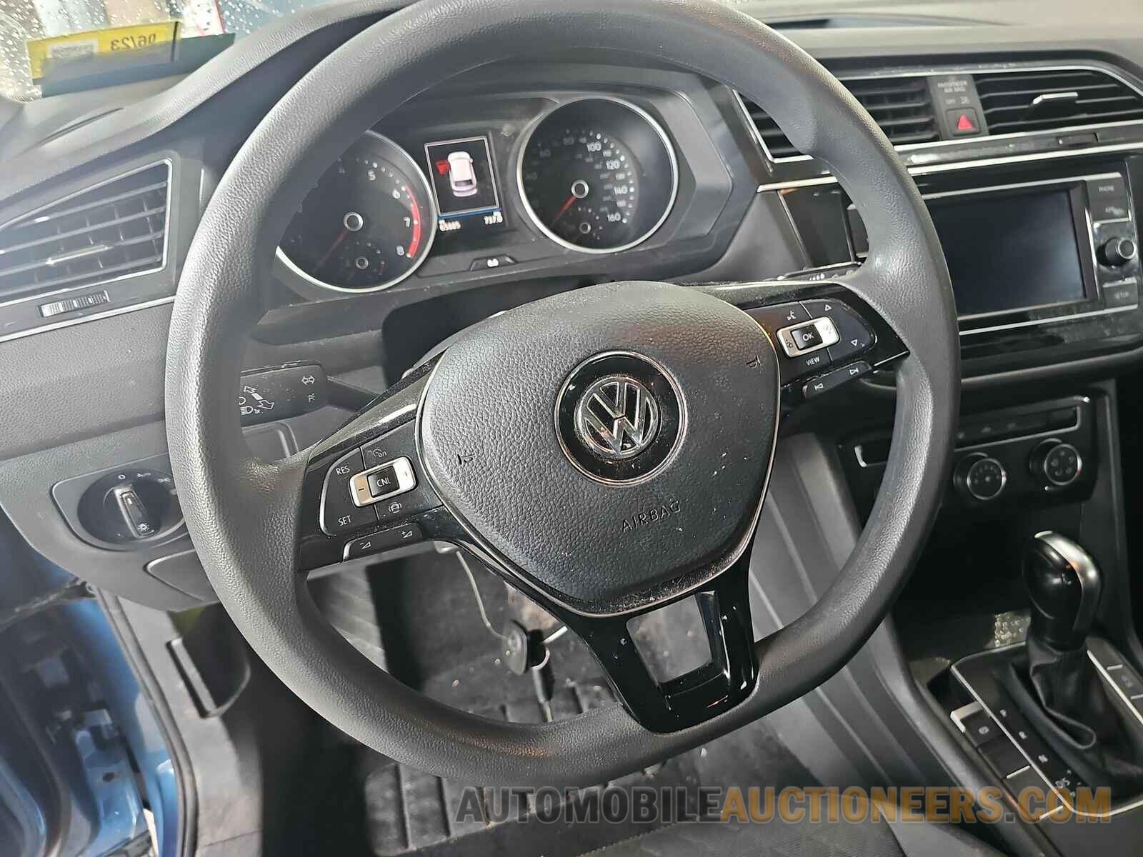 3VV1B7AX9KM087482 Volkswagen Tiguan 2019