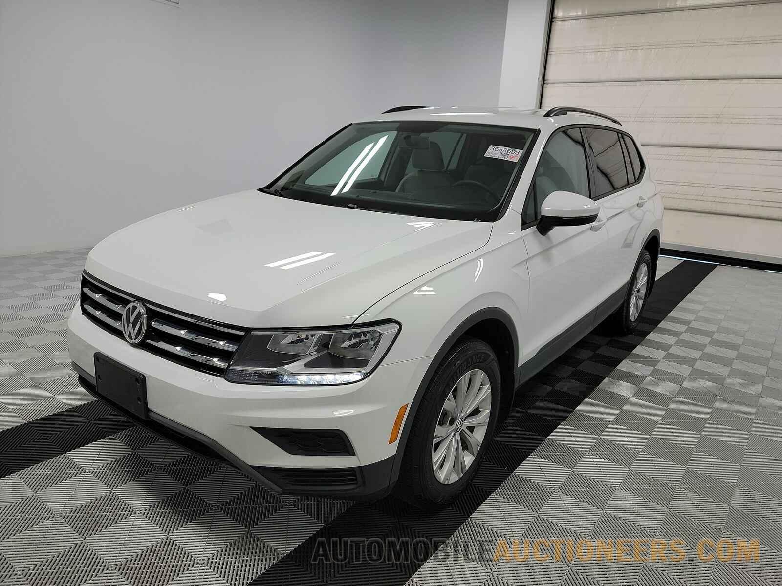 3VV1B7AX9LM034105 Volkswagen Tiguan 2020