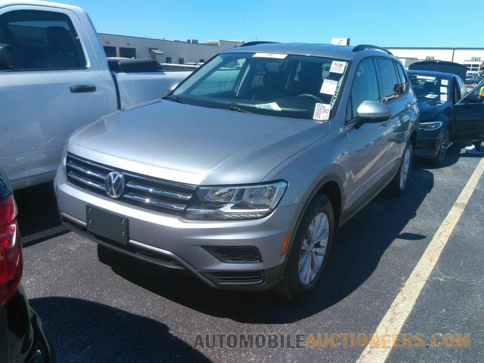 3VV1B7AX9LM063863 Volkswagen Tiguan 2020