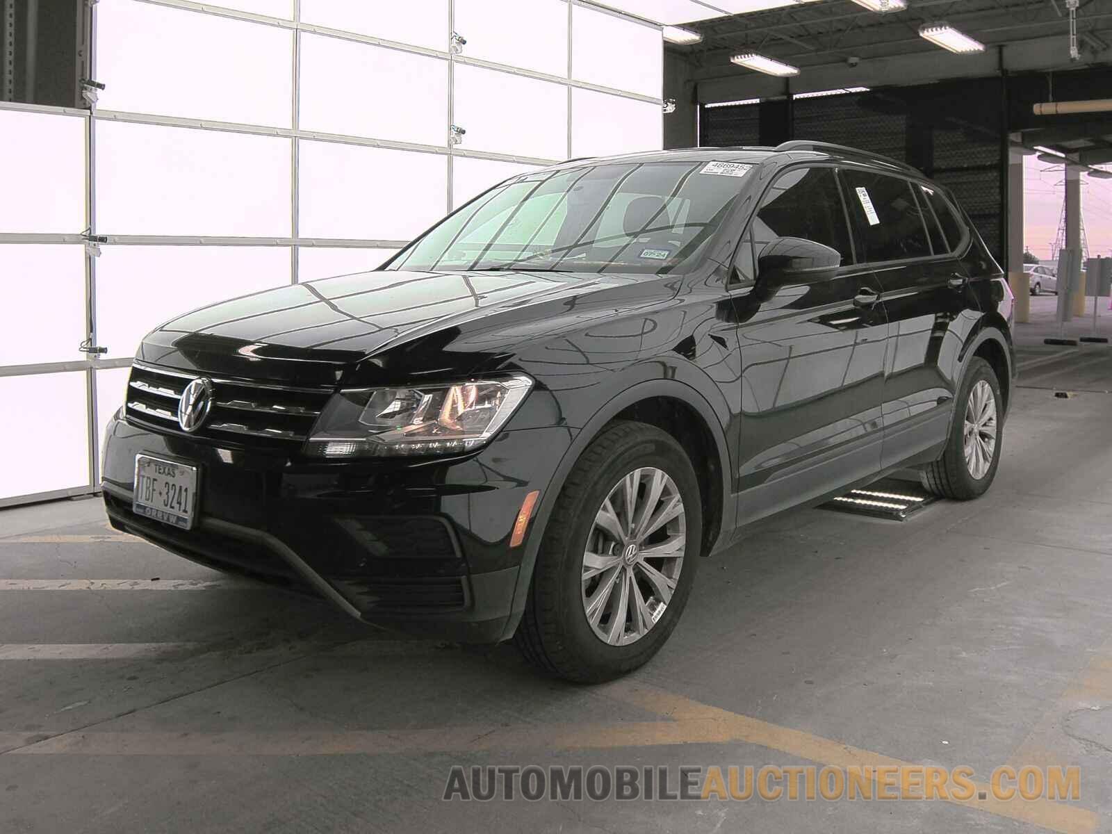 3VV1B7AX9LM100328 Volkswagen Tiguan 2020