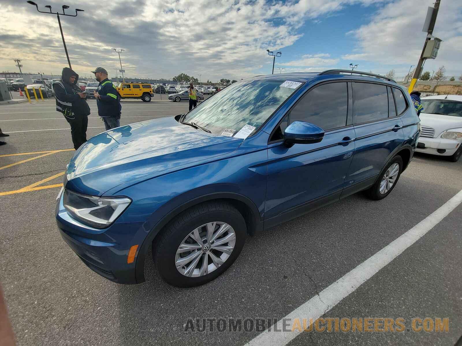 3VV1B7AXXKM104807 Volkswagen Tiguan 2019