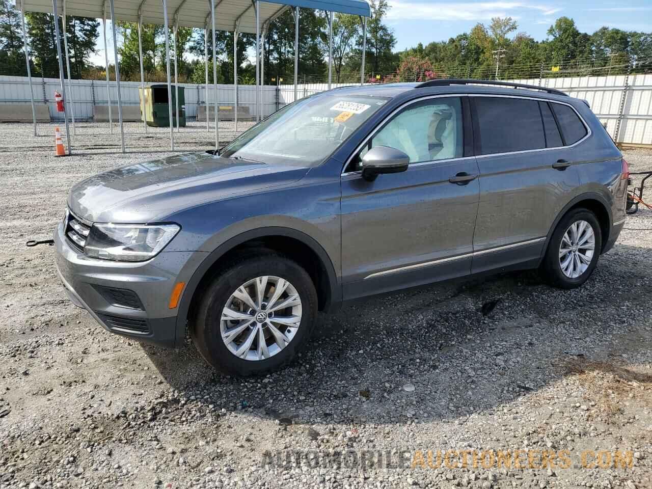 3VV2B7AX0JM076101 VOLKSWAGEN TIGUAN 2018