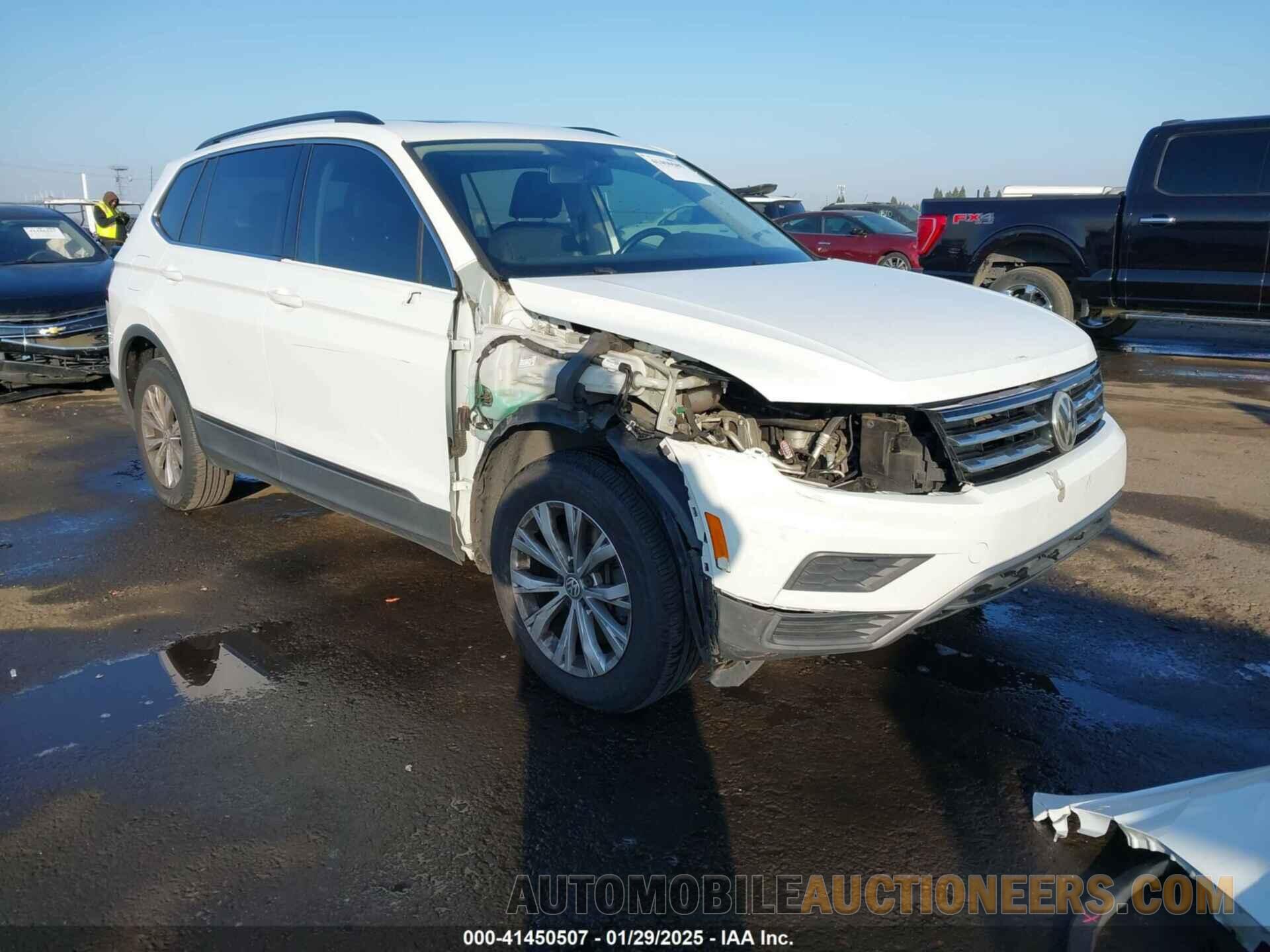 3VV2B7AX0JM096218 VOLKSWAGEN TIGUAN 2018