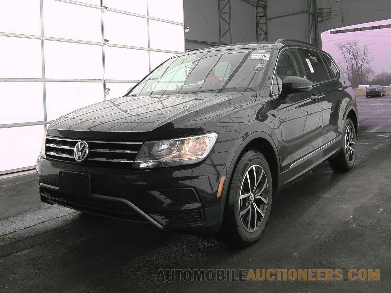 3VV2B7AX0MM110011 Volkswagen Tiguan 2021