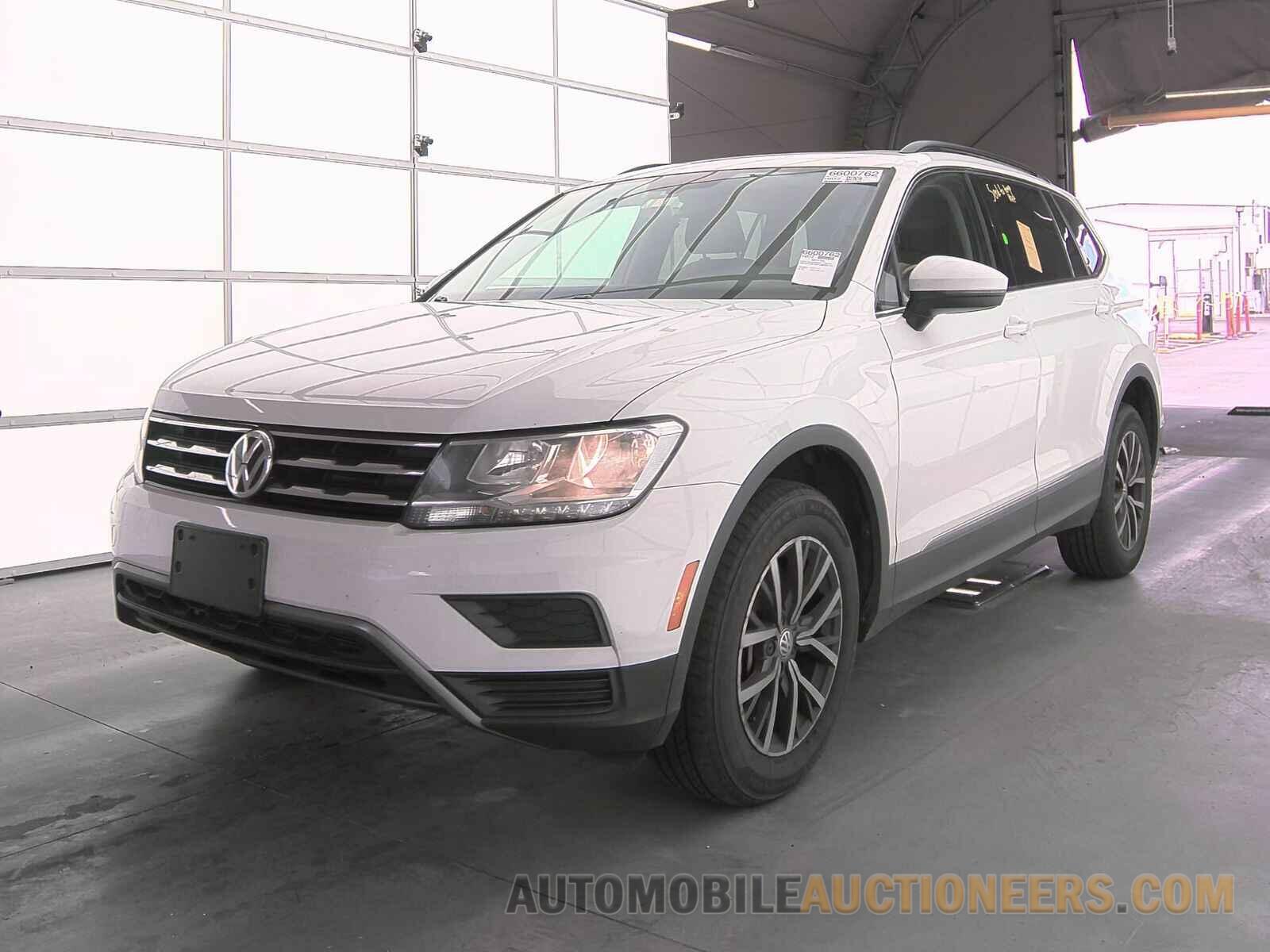 3VV2B7AX1LM009137 Volkswagen Tiguan 2020