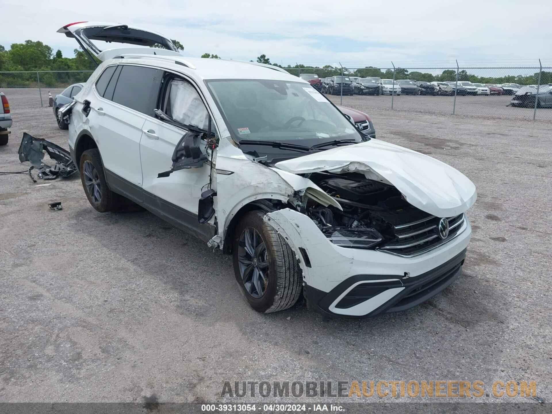 3VV2B7AX1RM031129 VOLKSWAGEN TIGUAN 2024