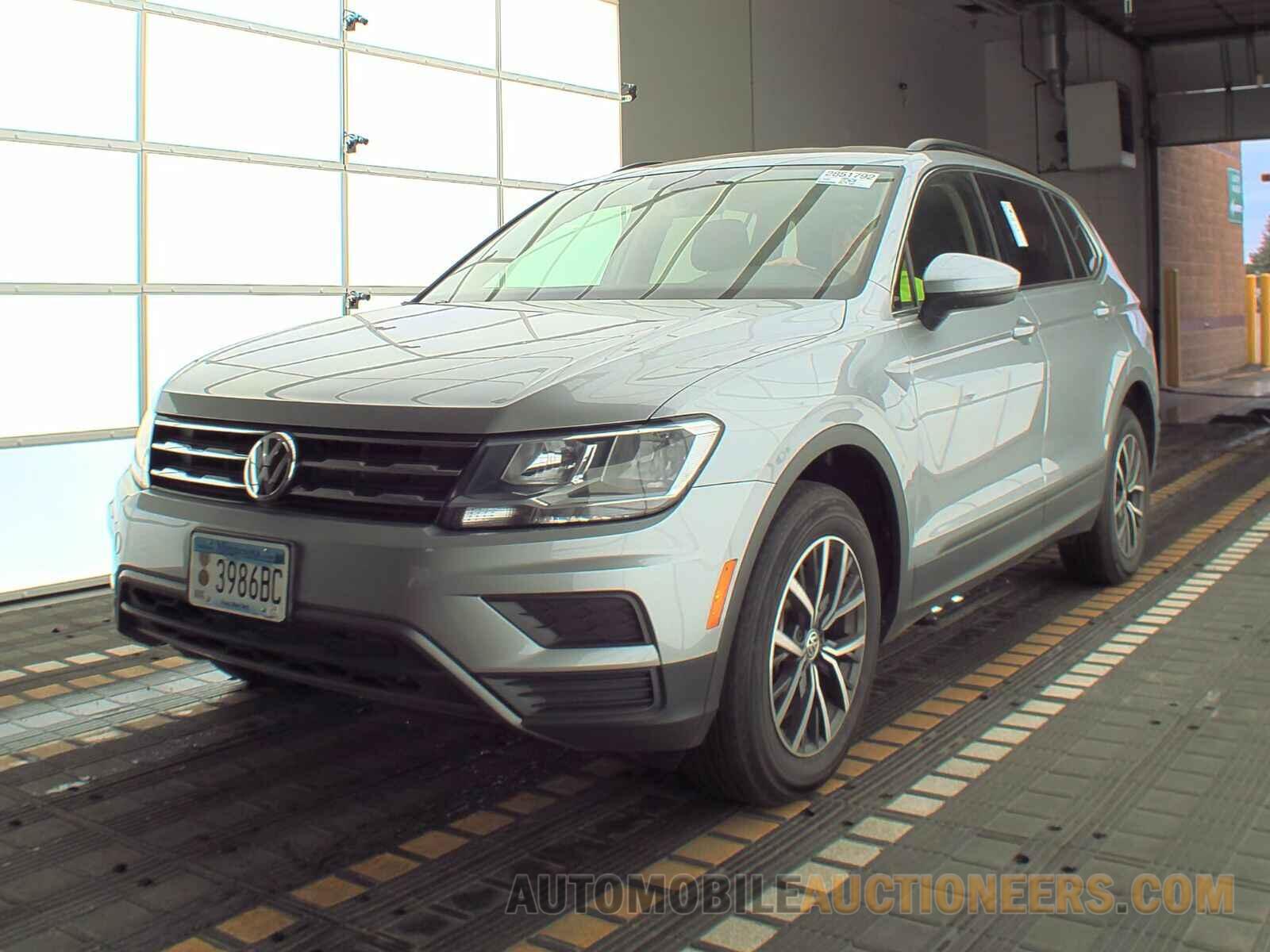 3VV2B7AX2KM142987 Volkswagen Tiguan 2019