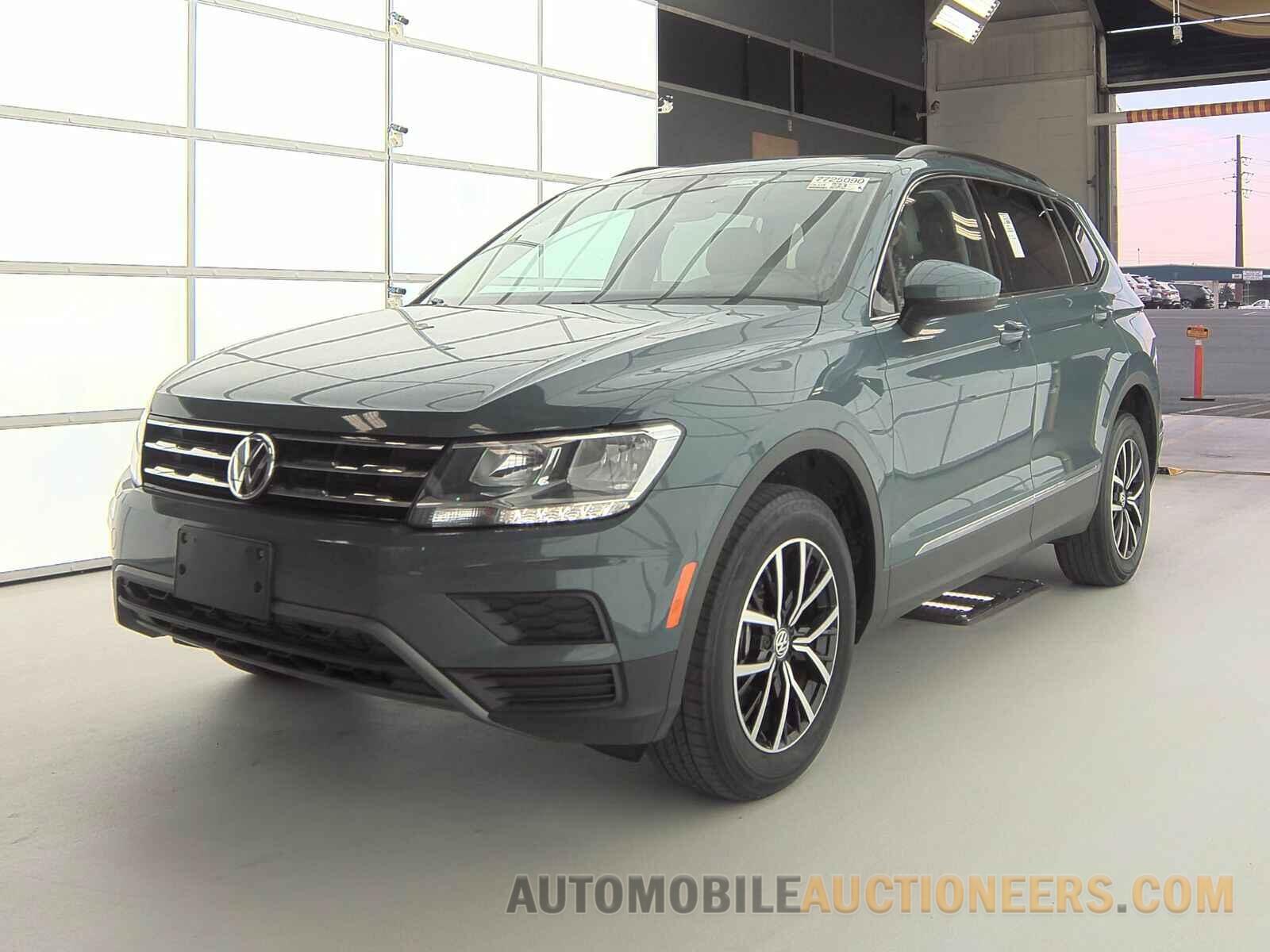 3VV2B7AX2MM128073 Volkswagen Tiguan 2021