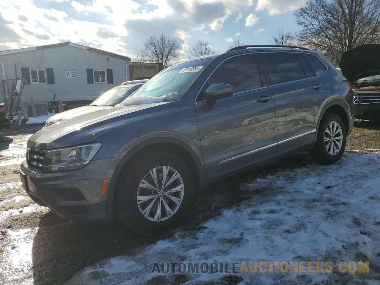 3VV2B7AX3JM159733 VOLKSWAGEN TIGUAN 2018