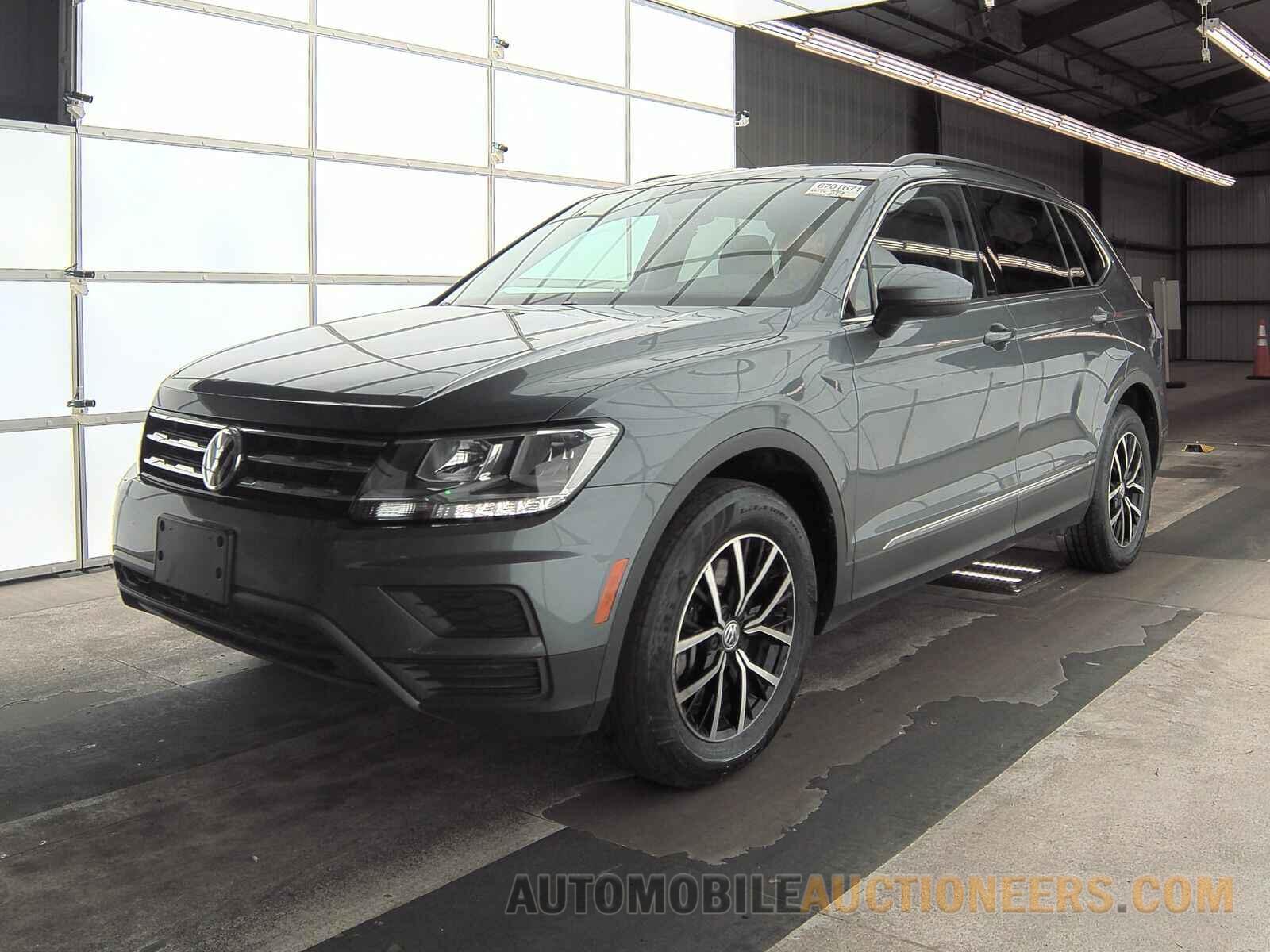 3VV2B7AX3MM130723 Volkswagen Tiguan 2021