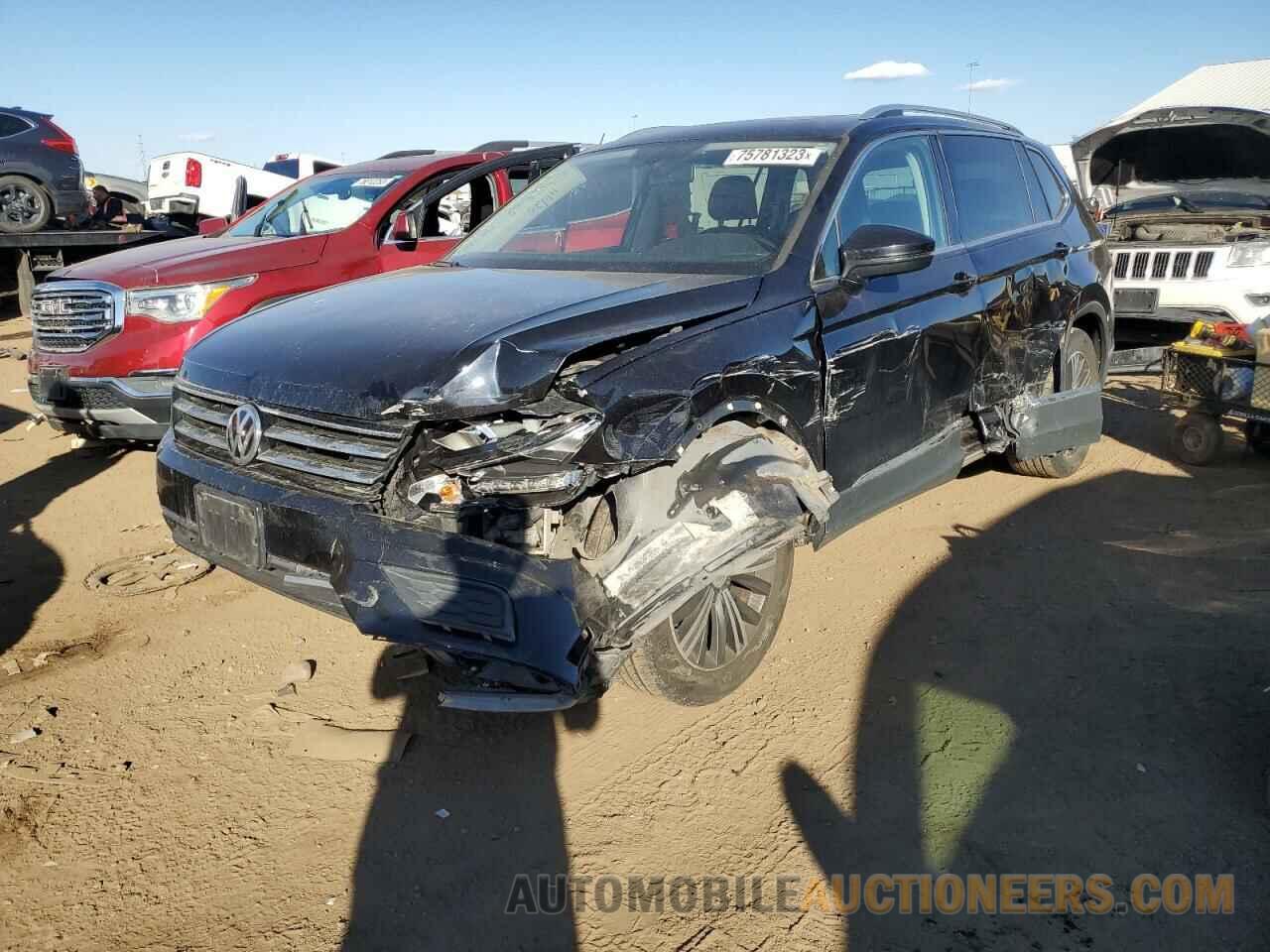 3VV2B7AX5JM070892 VOLKSWAGEN TIGUAN 2018