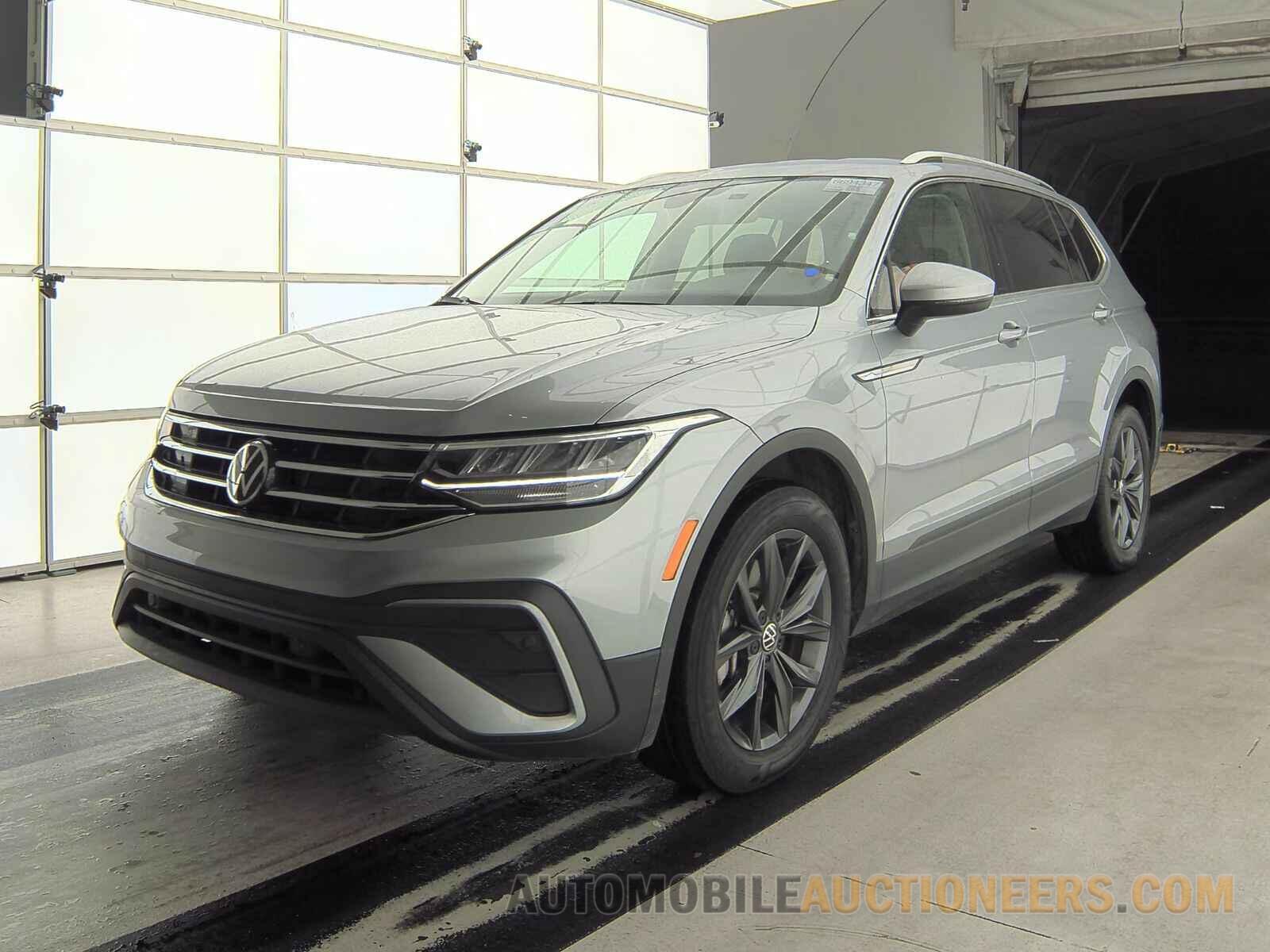 3VV2B7AX5RM030047 Volkswagen Tiguan 2024