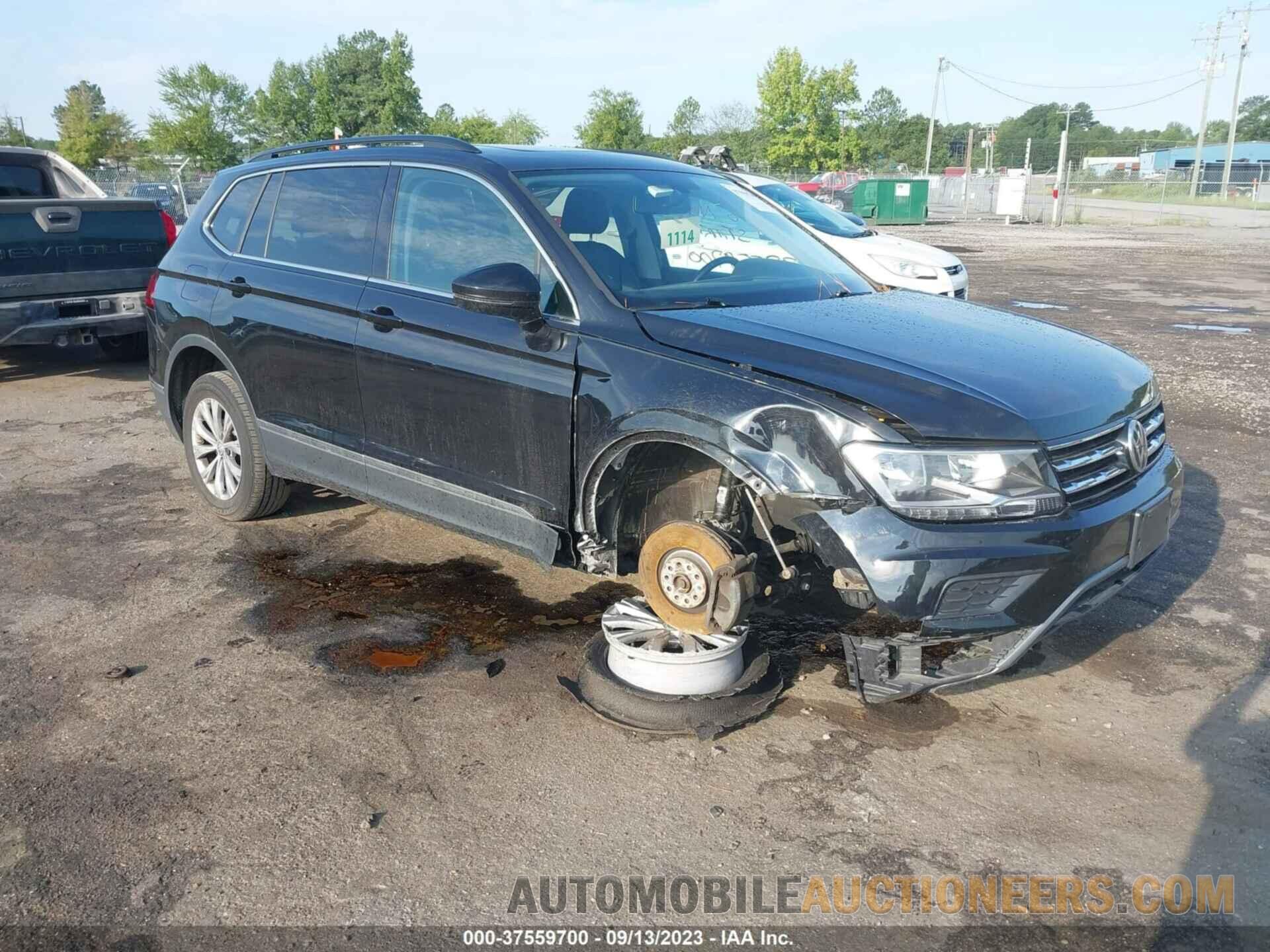 3VV2B7AX6JM130517 VOLKSWAGEN TIGUAN 2018