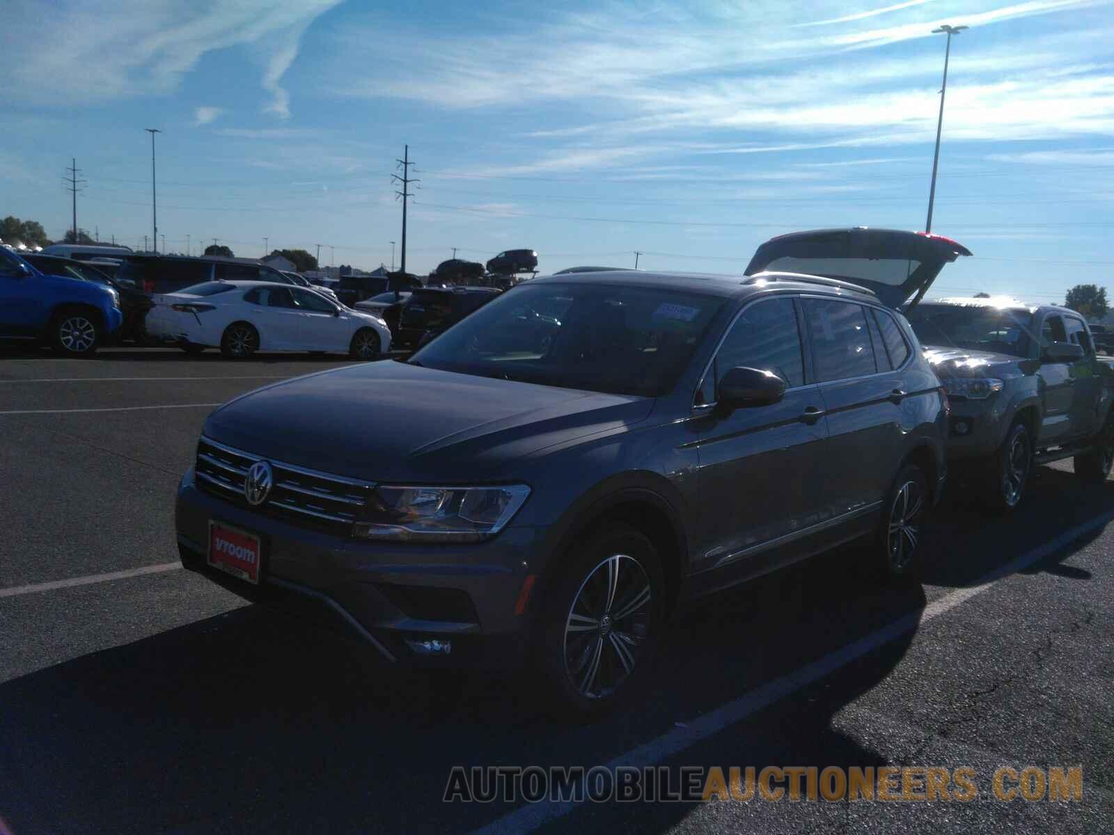 3VV2B7AX6KM007608 Volkswagen Tiguan 2019