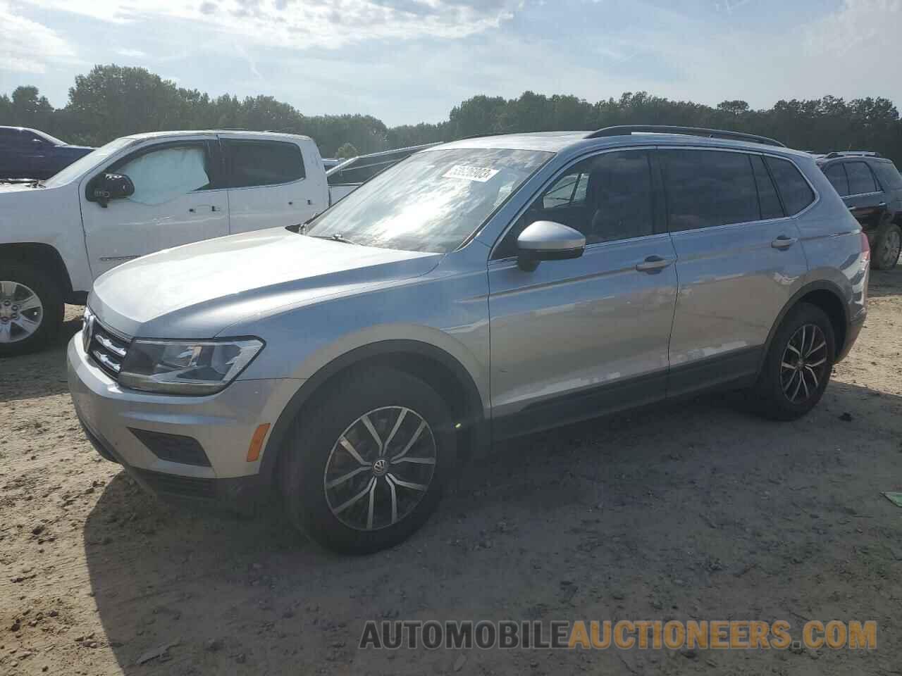 3VV2B7AX8KM181261 VOLKSWAGEN TIGUAN 2019