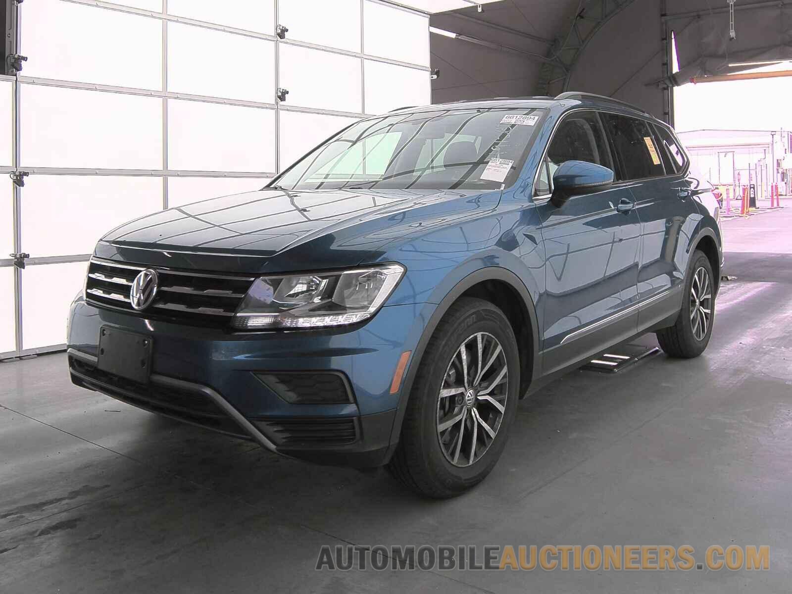 3VV2B7AX8LM070713 Volkswagen Tiguan 2020