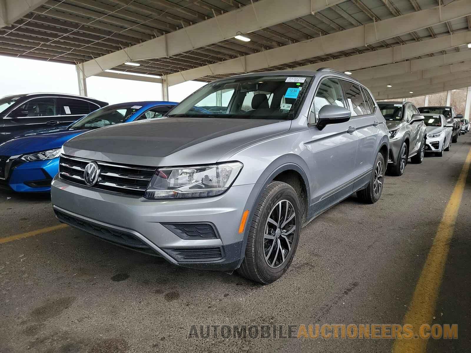 3VV2B7AX8MM083446 Volkswagen Tiguan 2021