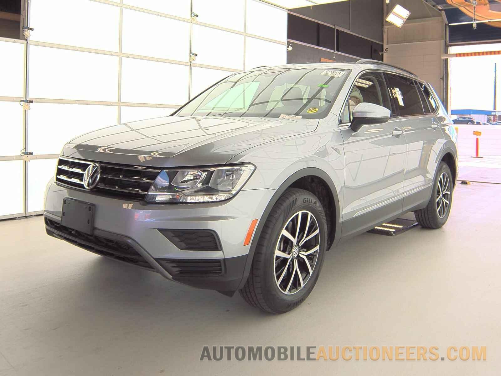 3VV2B7AX8MM124884 Volkswagen Tiguan 2021