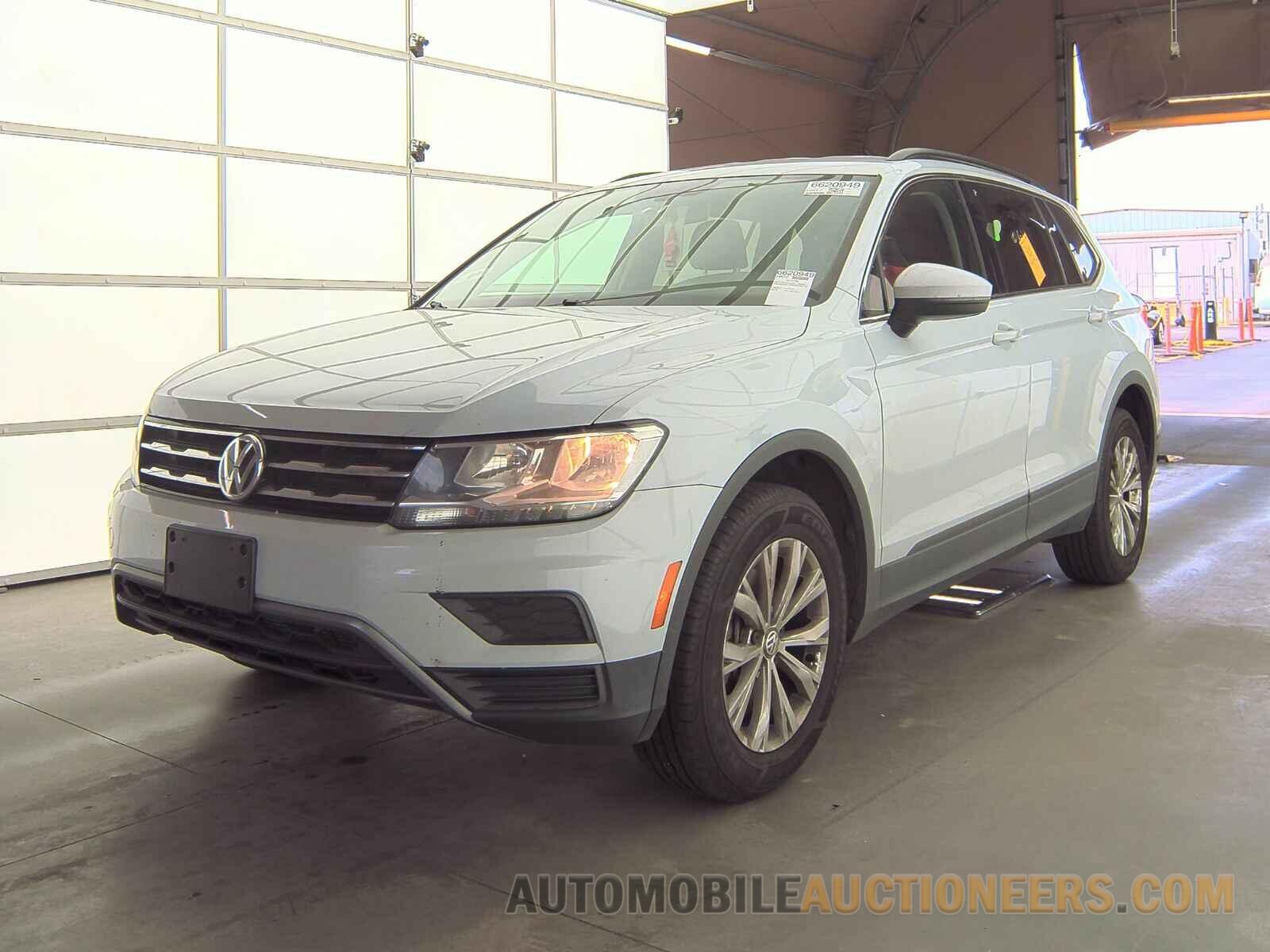 3VV2B7AX9KM045172 Volkswagen Tiguan 2019