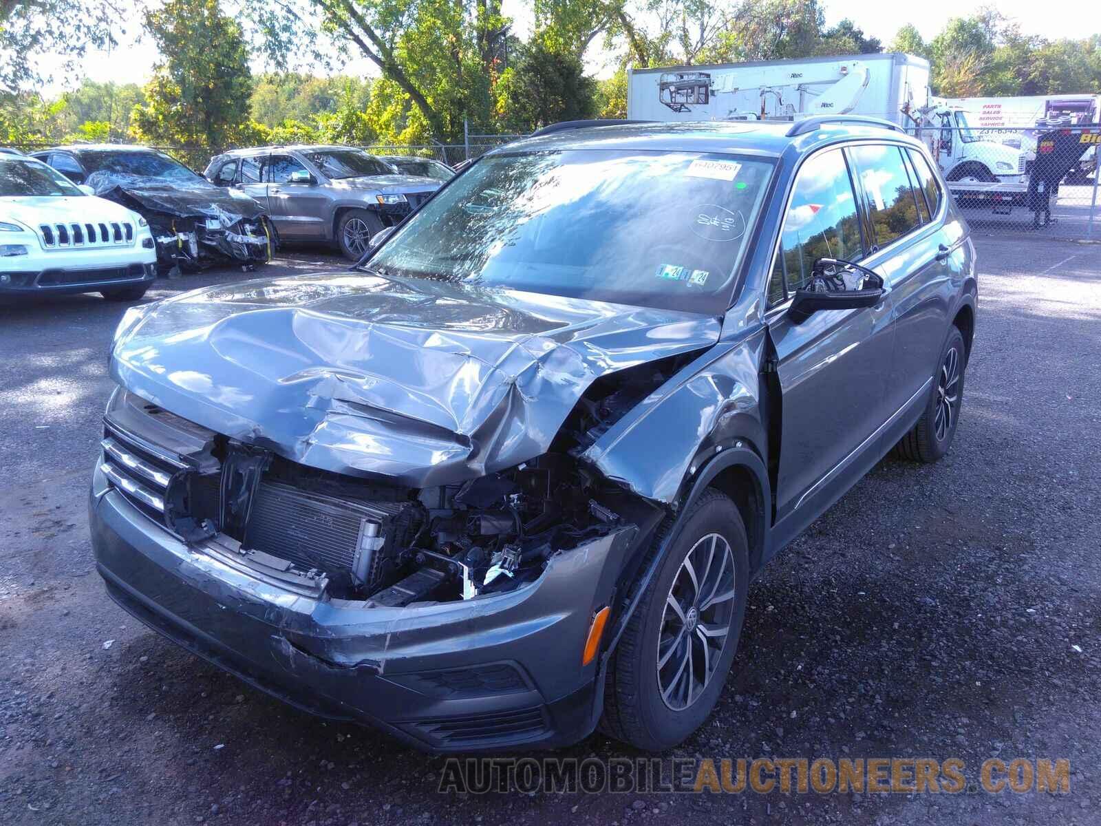 3VV2B7AX9MM063903 Volkswagen Tiguan 2021