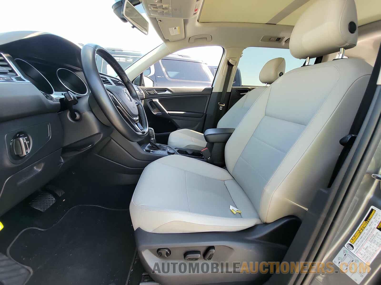 3VV2B7AXXJM016620 Volkswagen Tiguan 2018