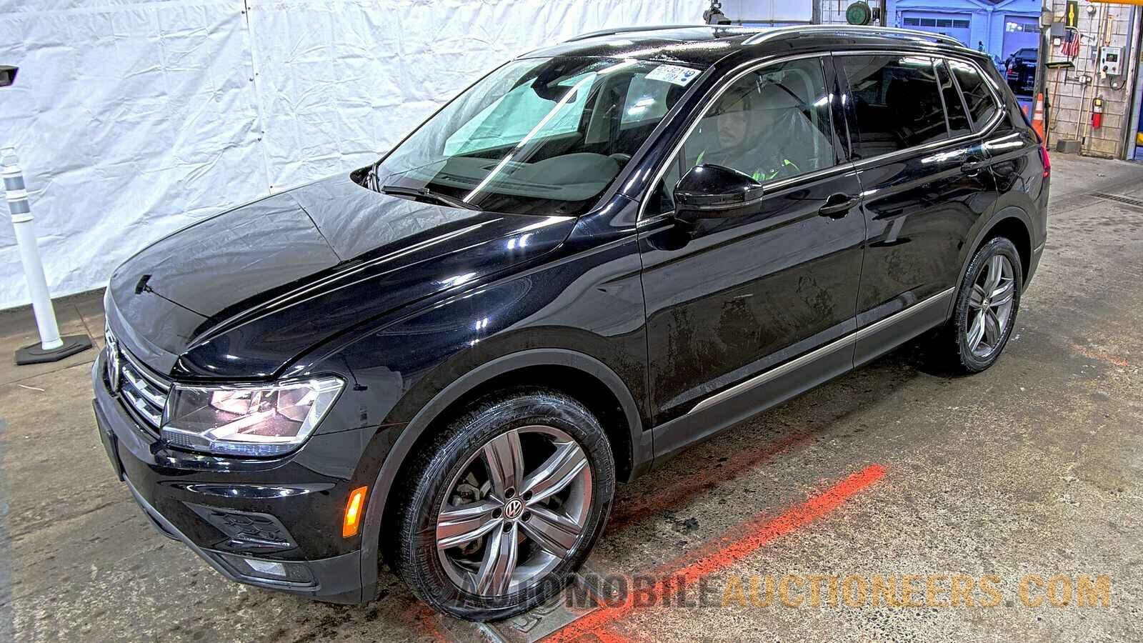 3VV2B7AXXMM008232 Volkswagen Tiguan 2021