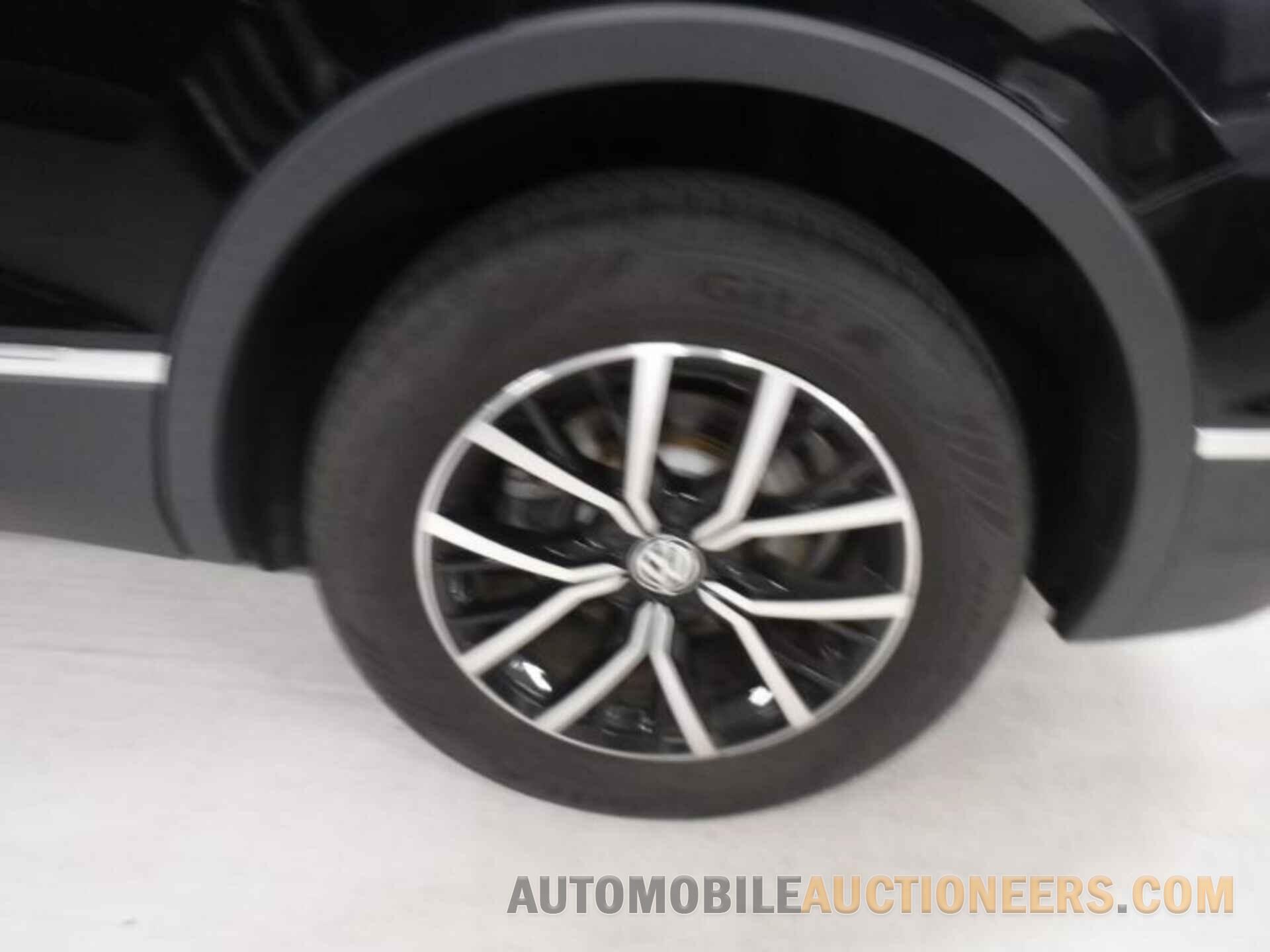 3VV2B7AXXMM121159 VOLKSWAGEN TIGUAN 2021