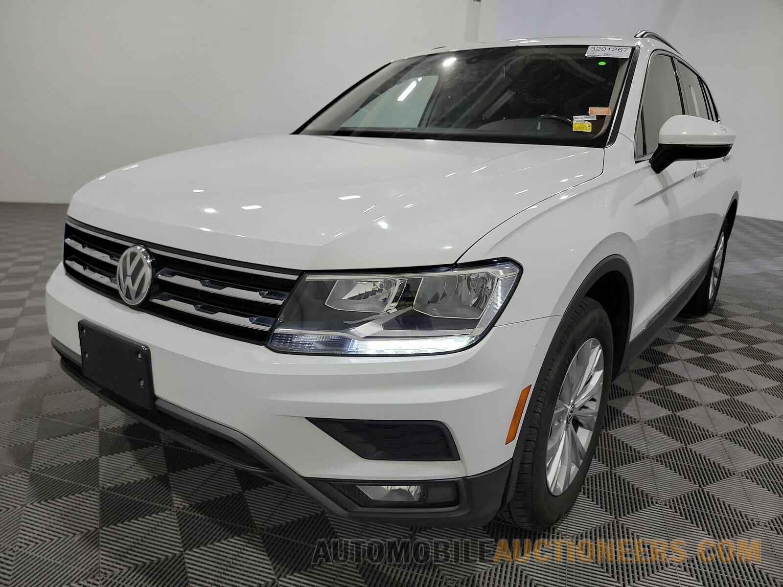 3VV3B7AX0JM001175 Volkswagen Tiguan 2018