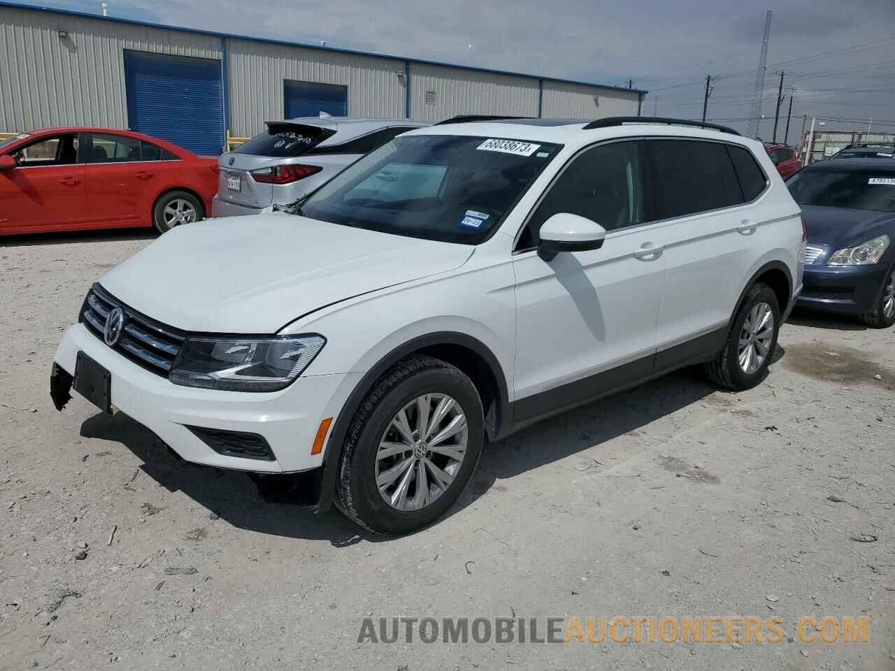 3VV3B7AX1JM083708 VOLKSWAGEN TIGUAN 2018