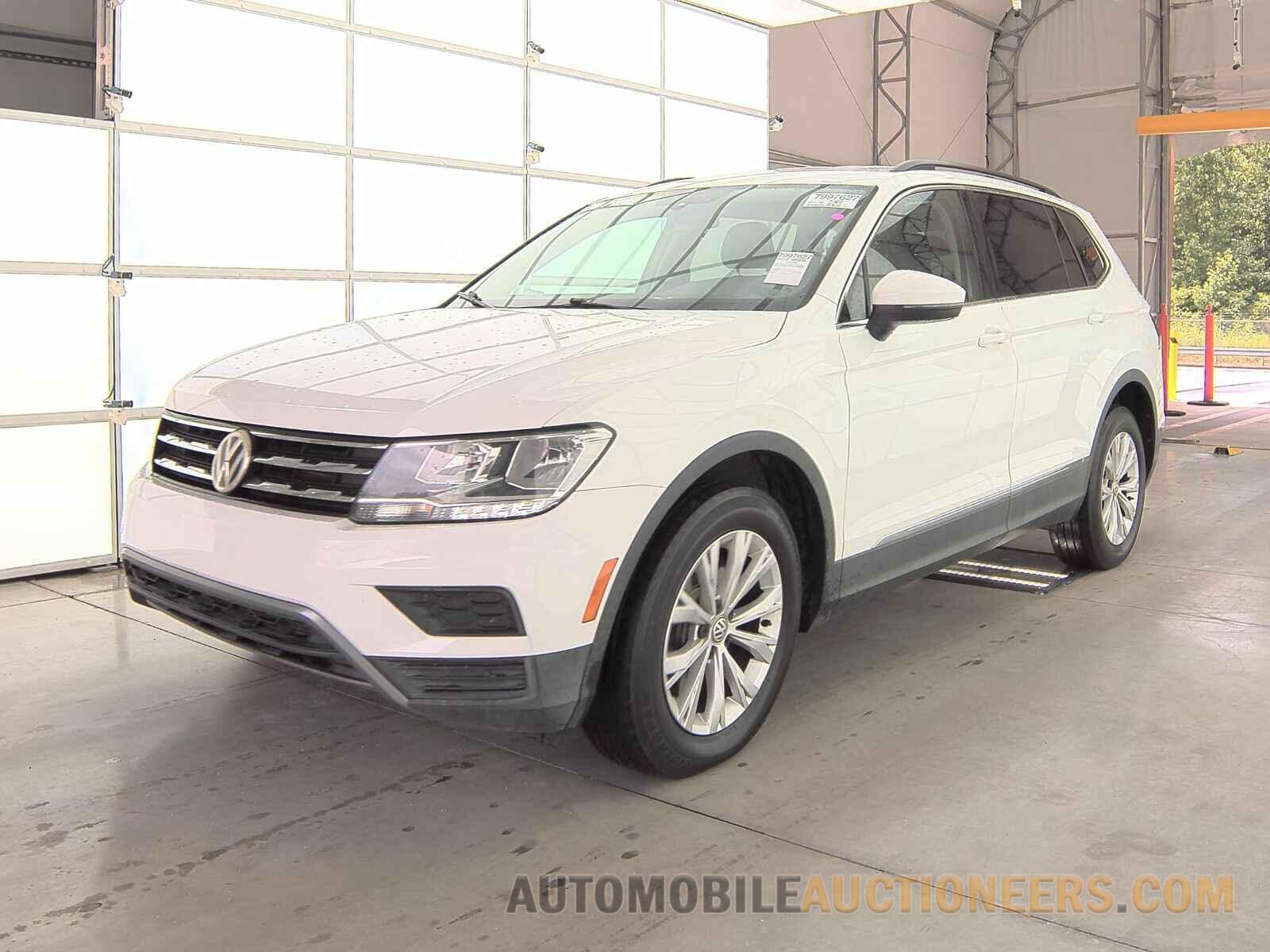 3VV3B7AX1JM159590 Volkswagen Tiguan 2018