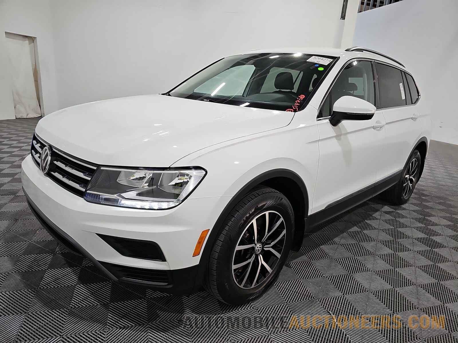 3VV3B7AX1MM060157 Volkswagen Tiguan 2021