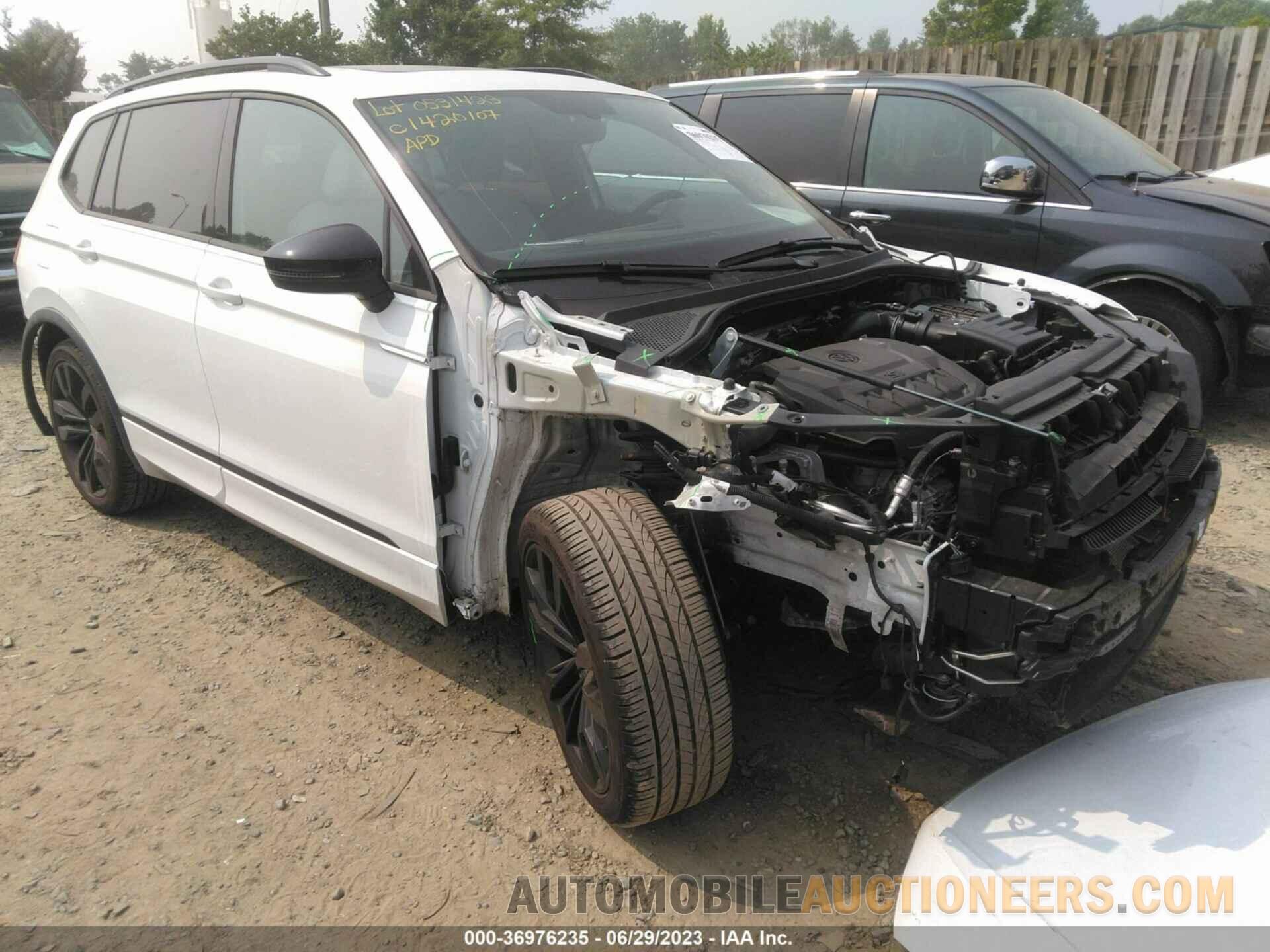 3VV3B7AX1MM159982 VOLKSWAGEN TIGUAN 2021